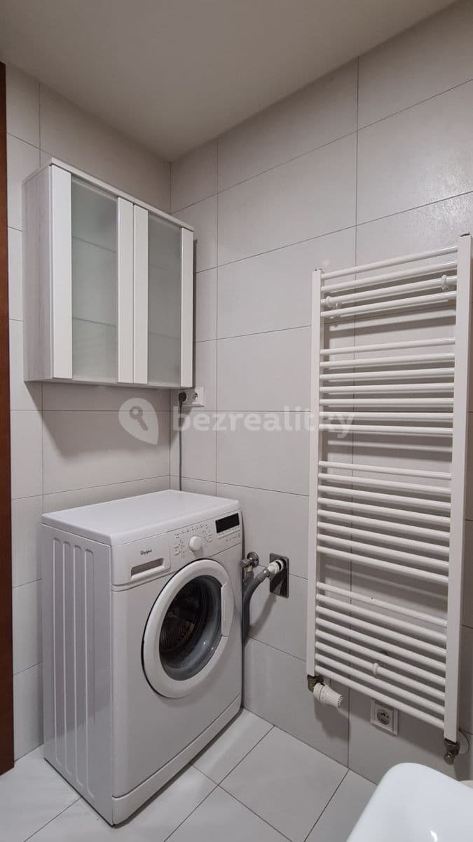 Prenájom bytu 2-izbový 50 m², Jeremiášova, Praha, Praha Prenájom bytu 2-izbový 50 m², Jeremiášova, Praha, Praha
