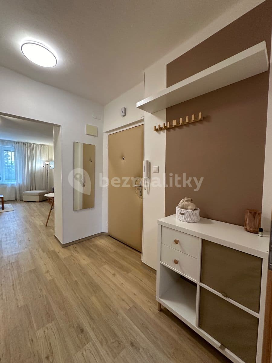 Prenájom bytu 2-izbový 42 m², Legionářů, Příbram, Středočeský kraj Prenájom bytu 2-izbový 42 m², Legionářů, Příbram, Středočeský kraj