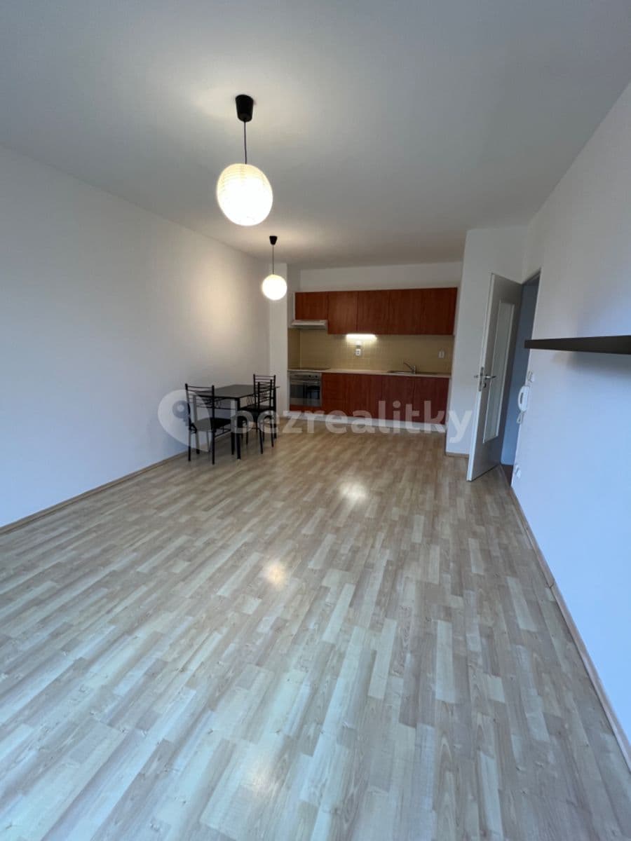 Prenájom bytu 2-izbový 50 m², B. Němcové, Hostivice, Středočeský kraj Prenájom bytu 2-izbový 50 m², B. Němcové, Hostivice, Středočeský kraj