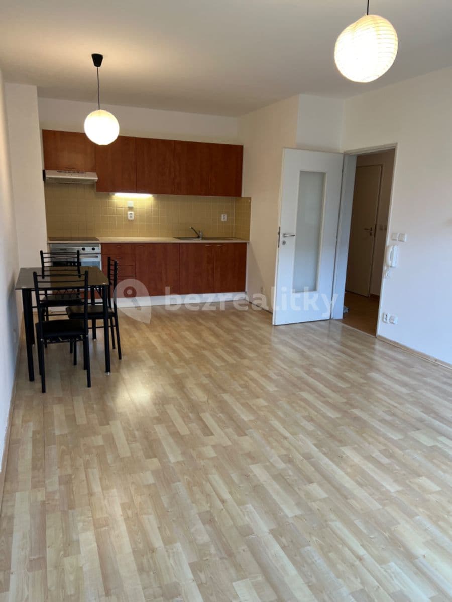 Prenájom bytu 2-izbový 50 m², B. Němcové, Hostivice, Středočeský kraj Prenájom bytu 2-izbový 50 m², B. Němcové, Hostivice, Středočeský kraj