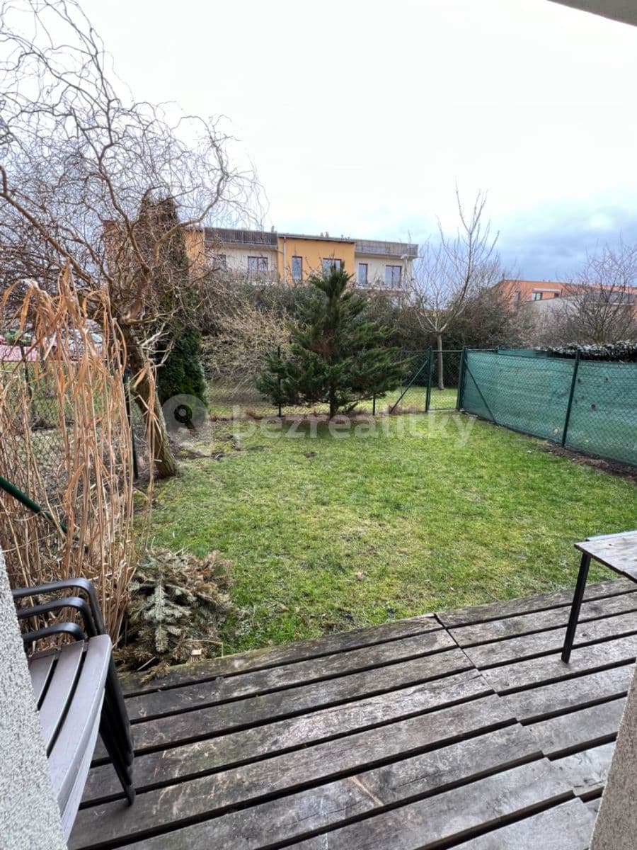 Prenájom bytu 2-izbový 50 m², B. Němcové, Hostivice, Středočeský kraj Prenájom bytu 2-izbový 50 m², B. Němcové, Hostivice, Středočeský kraj