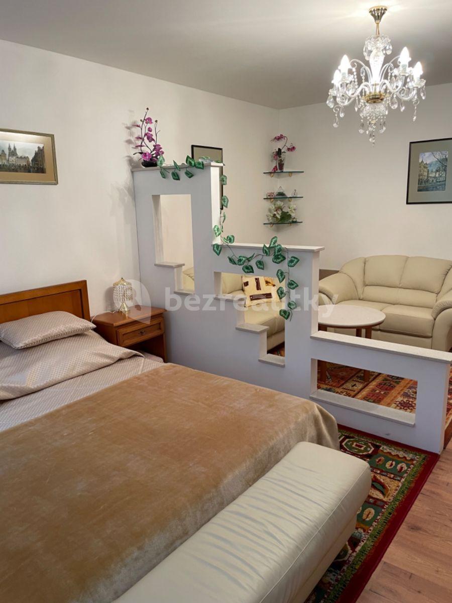Predaj bytu 2-izbový 52 m², Mariánskolázeňská, Karlovy Vary, Karlovarský kraj