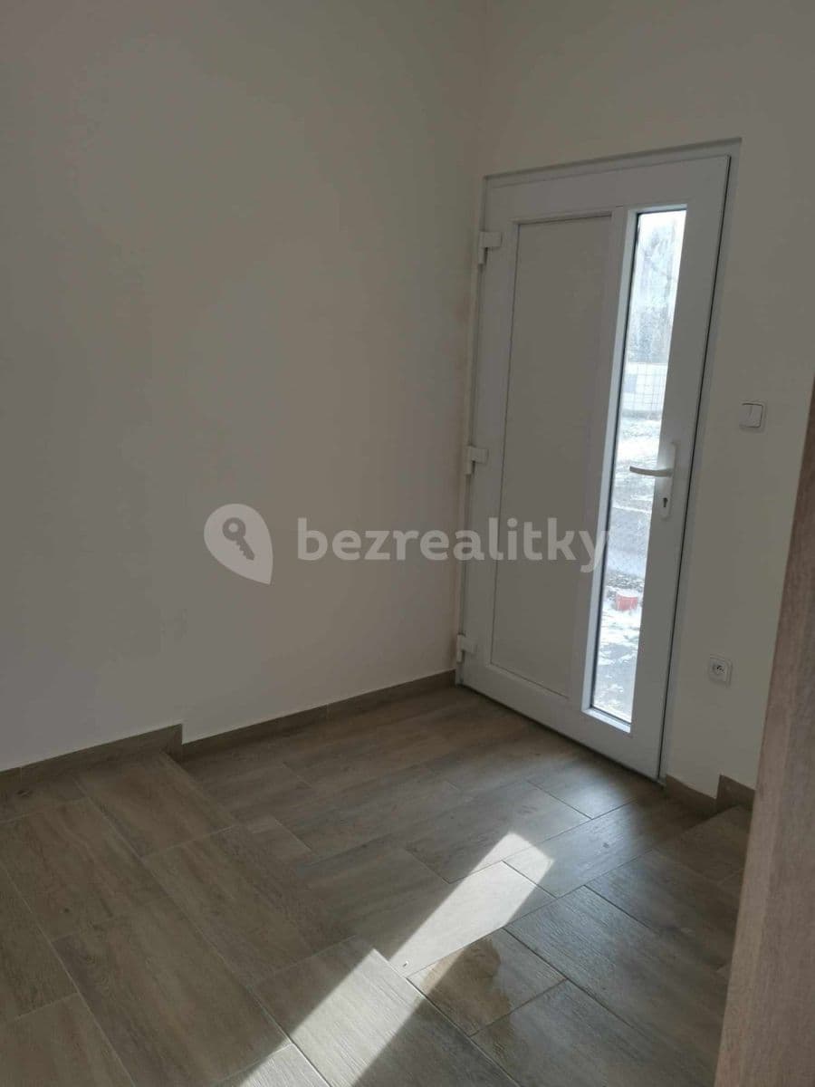 Prenájom bytu 2-izbový 55 m², Stolany, Pardubický kraj Prenájom bytu 2-izbový 55 m², Stolany, Pardubický kraj