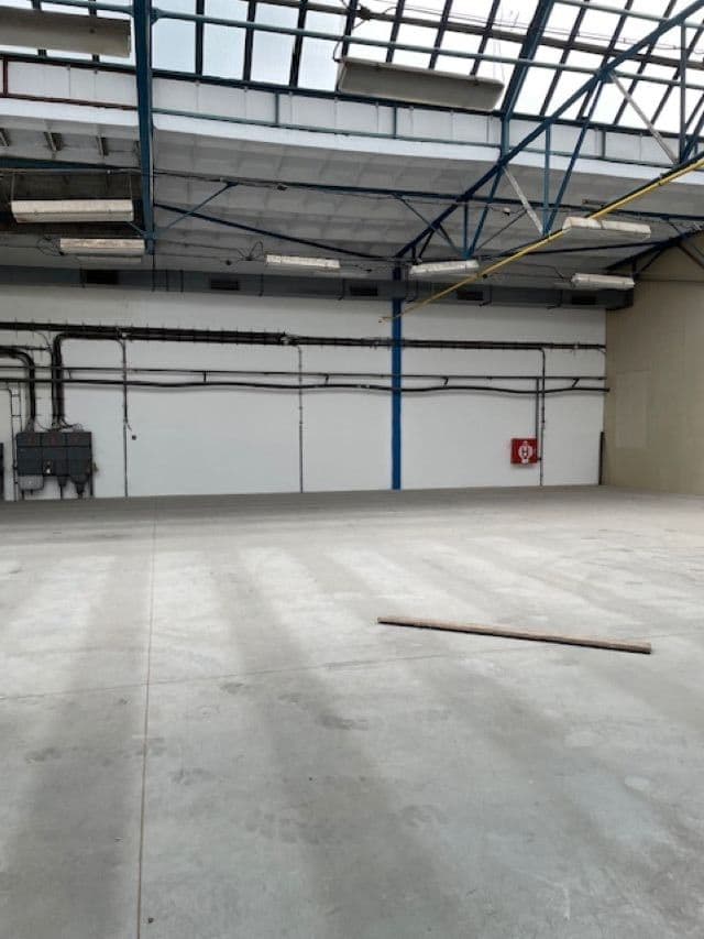 Prenájom nebytového priestoru 384 m², Hlinská, České Budějovice, Jihočeský kraj Prenájom nebytového priestoru 384 m², Hlinská, České Budějovice, Jihočeský kraj