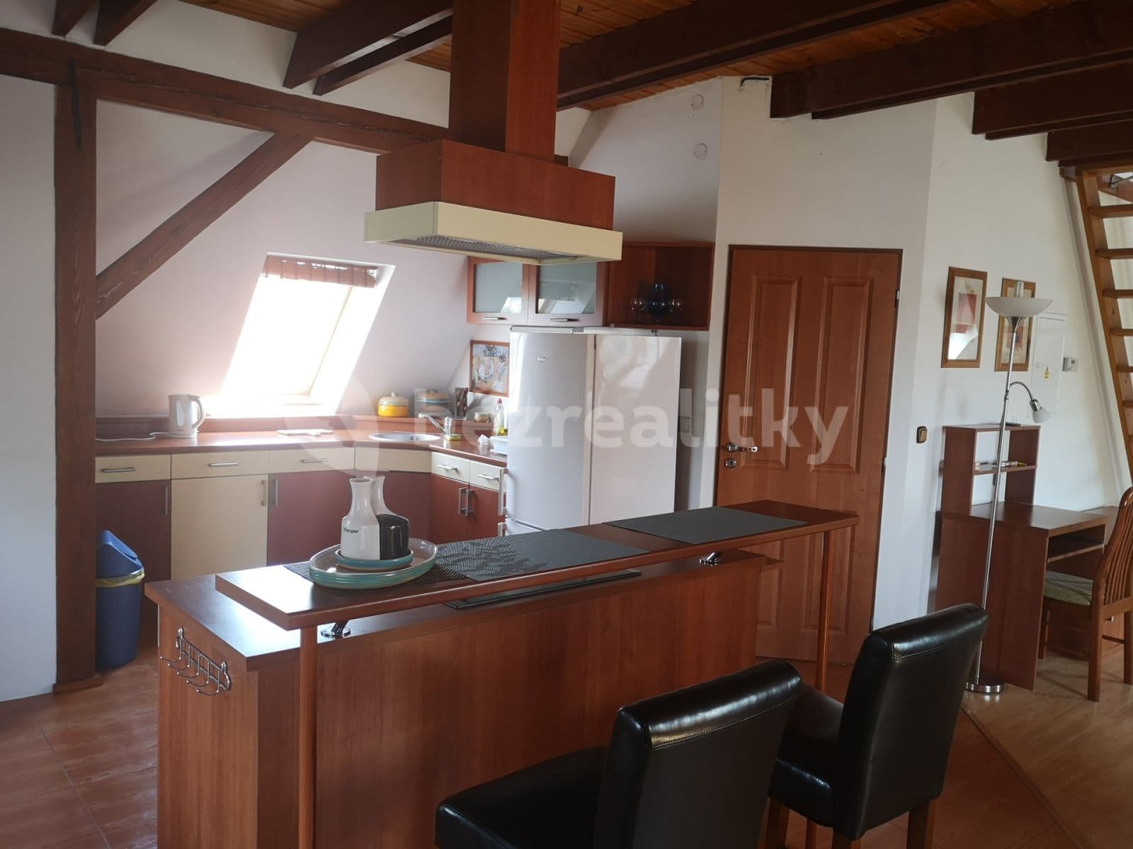 Prenájom bytu 3-izbový 150 m², Samota, Olomouc, Olomoucký kraj Prenájom bytu 3-izbový 150 m², Samota, Olomouc, Olomoucký kraj