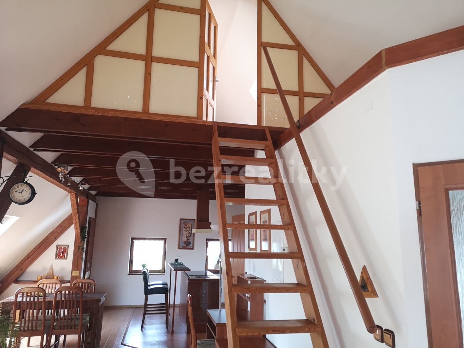 Prenájom bytu 3-izbový 150 m², Samota, Olomouc, Olomoucký kraj Prenájom bytu 3-izbový 150 m², Samota, Olomouc, Olomoucký kraj