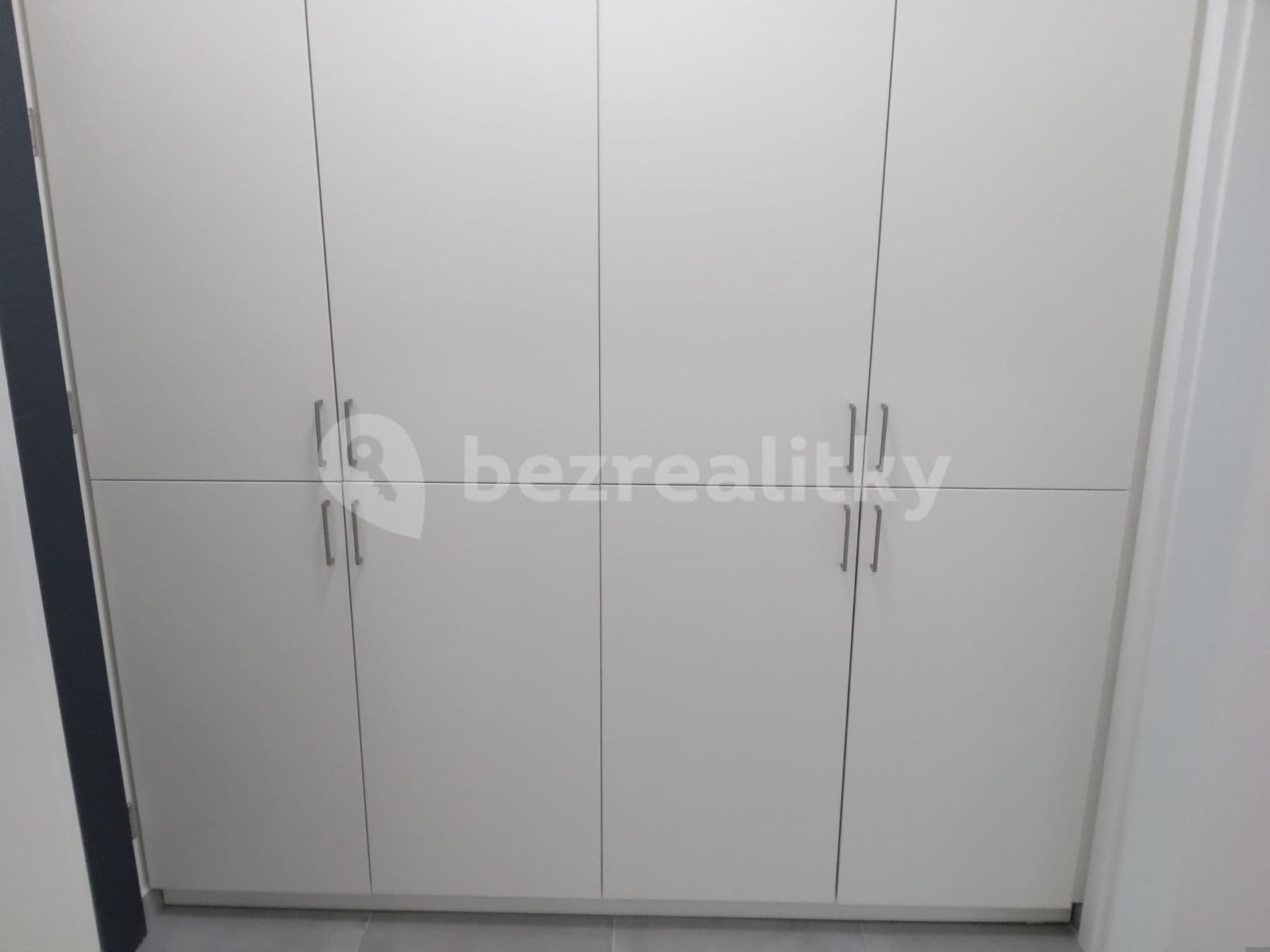 Prenájom bytu 1-izbový 38 m², V Pitkovičkách, Praha, Praha Prenájom bytu 1-izbový 38 m², V Pitkovičkách, Praha, Praha