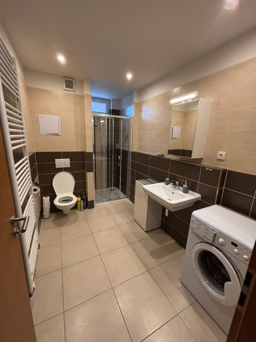 Prenájom bytu 2-izbový 37 m², Rudolfa Holeky, Praha, Praha Prenájom bytu 2-izbový 37 m², Rudolfa Holeky, Praha, Praha