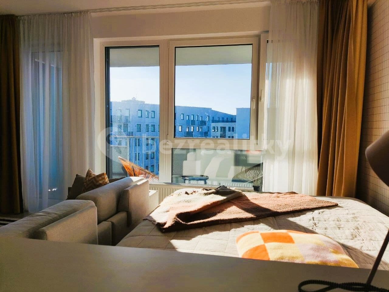 Prenájom bytu 1-izbový 40 m², Hraničná, Ružinov, Bratislavský kraj Prenájom bytu 1-izbový 40 m², Hraničná, Ružinov, Bratislavský kraj