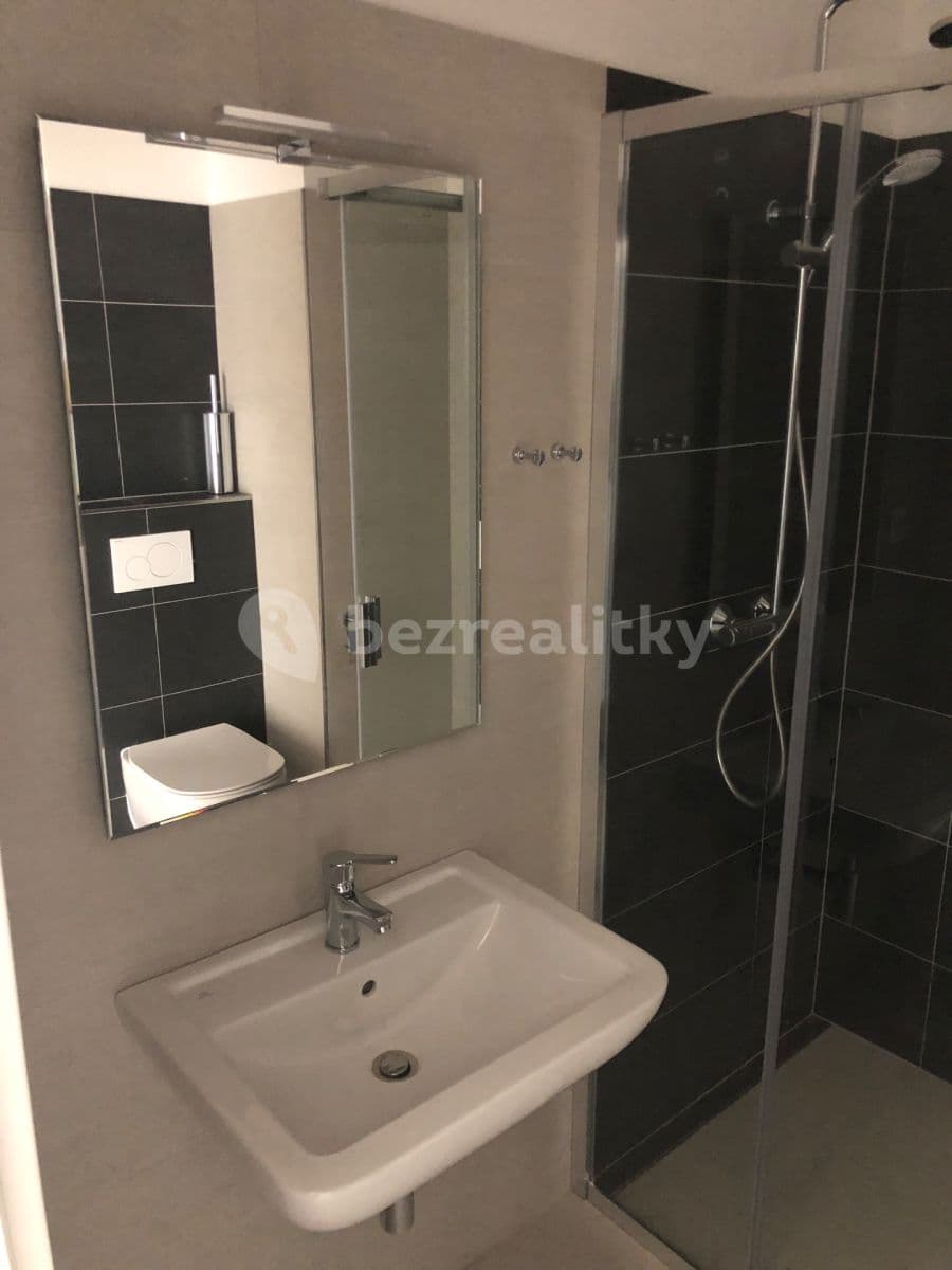 Prenájom bytu 2-izbový 60 m², Čechova, Kladno, Středočeský kraj Prenájom bytu 2-izbový 60 m², Čechova, Kladno, Středočeský kraj