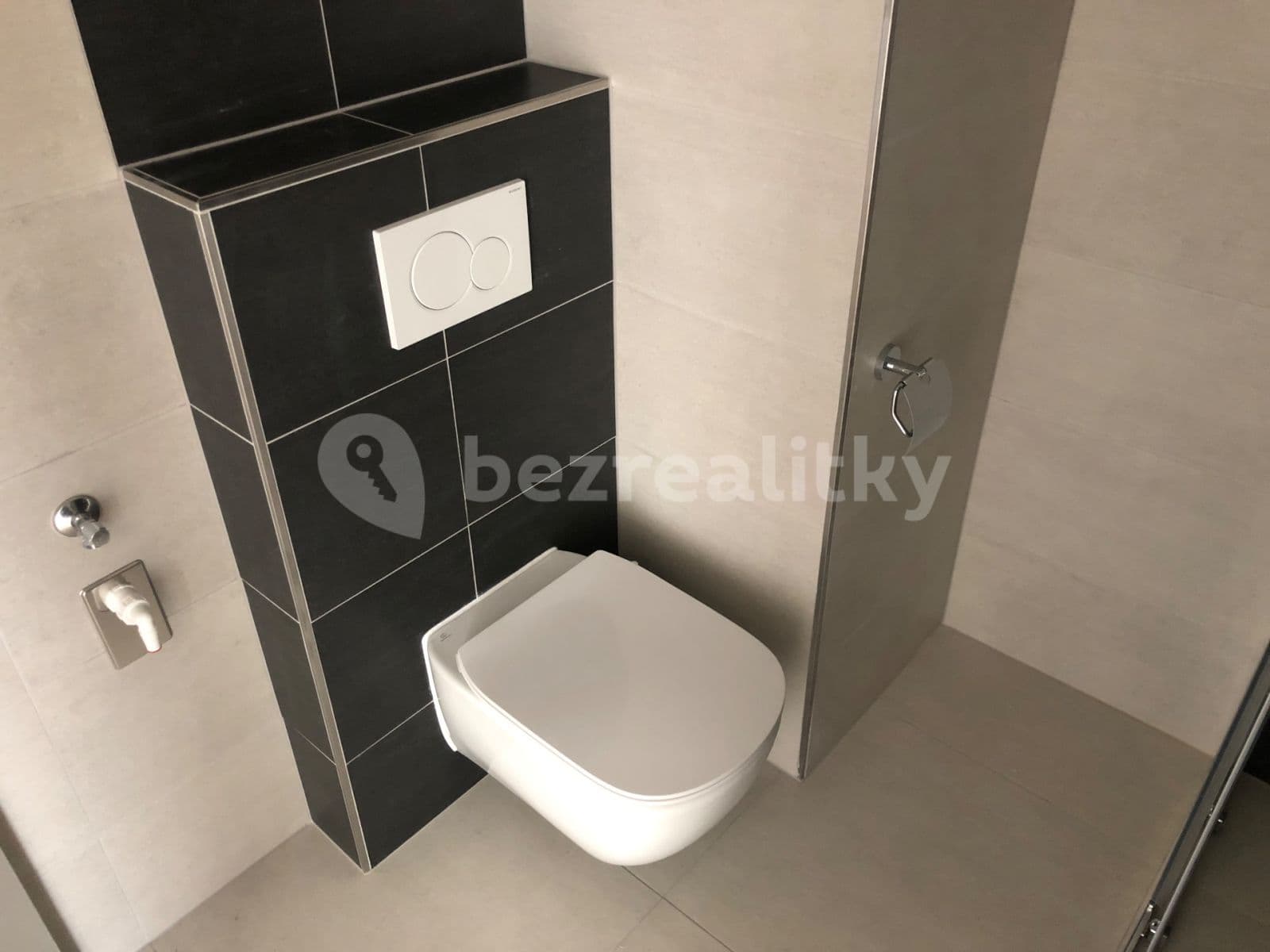 Prenájom bytu 2-izbový 60 m², Čechova, Kladno, Středočeský kraj Prenájom bytu 2-izbový 60 m², Čechova, Kladno, Středočeský kraj