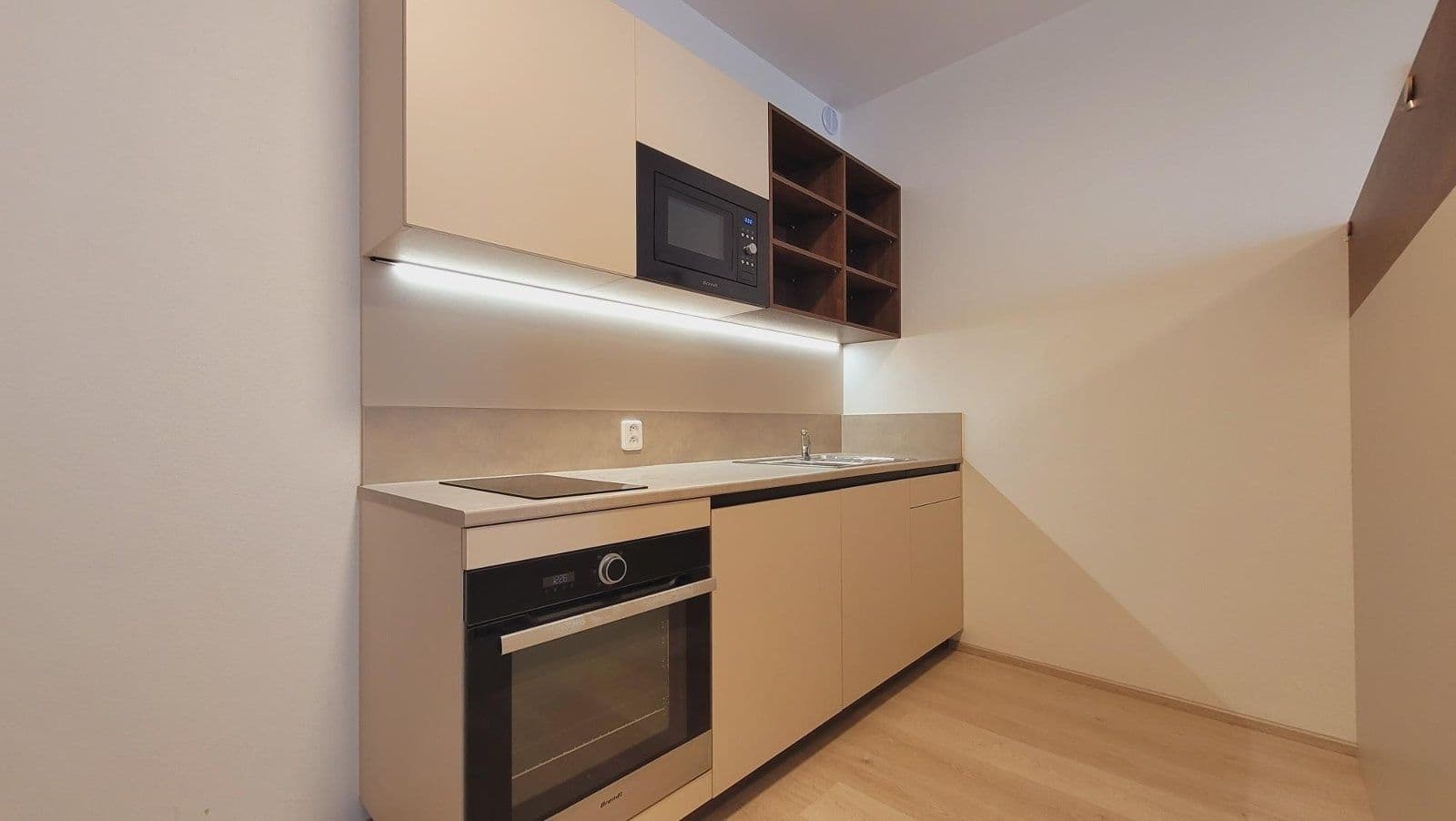 Prenájom bytu 1-izbový 28 m², Magisterská, Plzeň, Plzeňský kraj Prenájom bytu 1-izbový 28 m², Magisterská, Plzeň, Plzeňský kraj