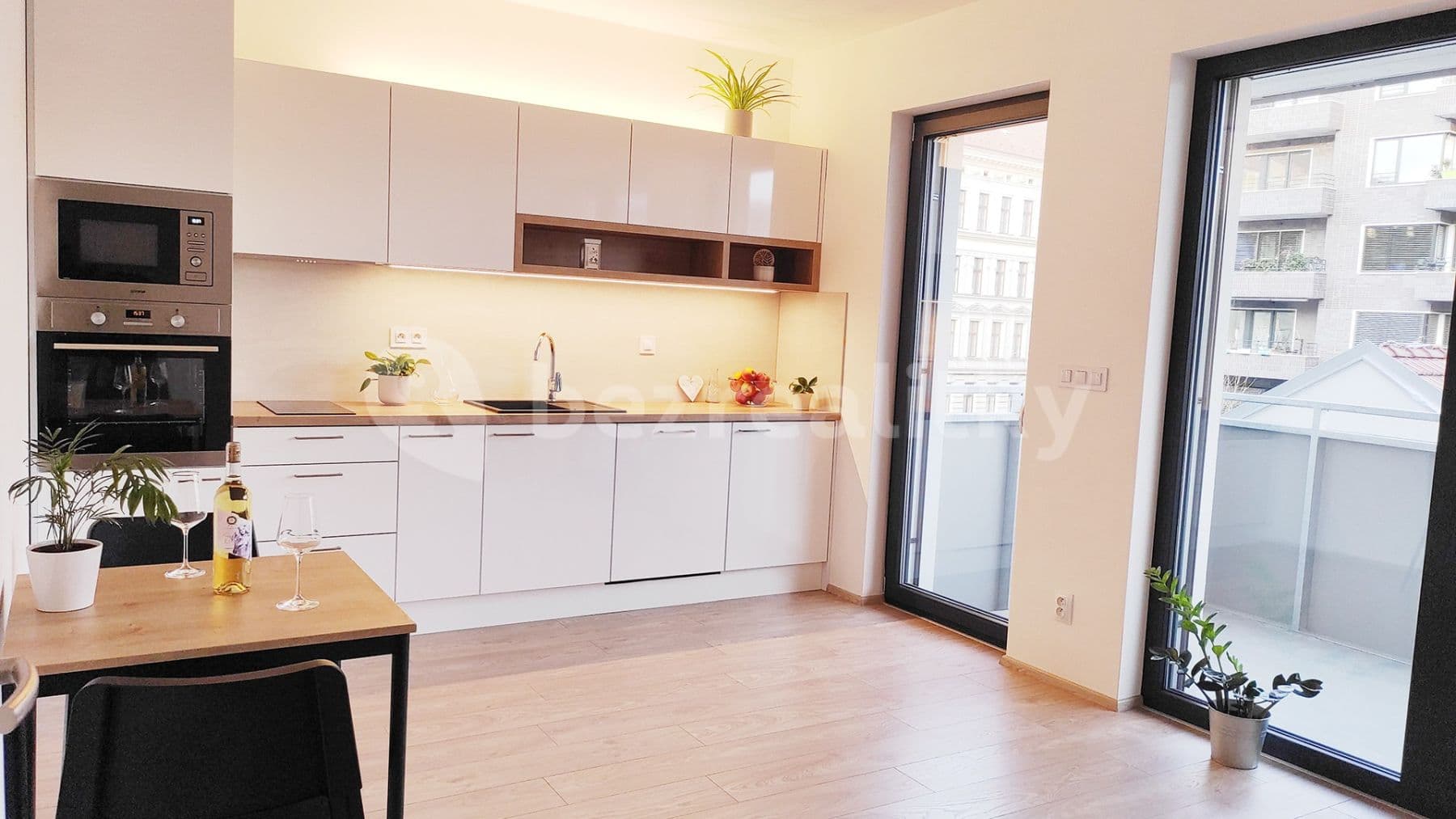 Prenájom bytu 1-izbový 30 m², Bratislavská, Brno, Jihomoravský kraj Prenájom bytu 1-izbový 30 m², Bratislavská, Brno, Jihomoravský kraj