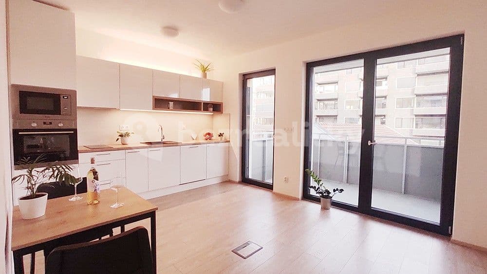 Prenájom bytu 1-izbový 30 m², Bratislavská, Brno, Jihomoravský kraj Prenájom bytu 1-izbový 30 m², Bratislavská, Brno, Jihomoravský kraj