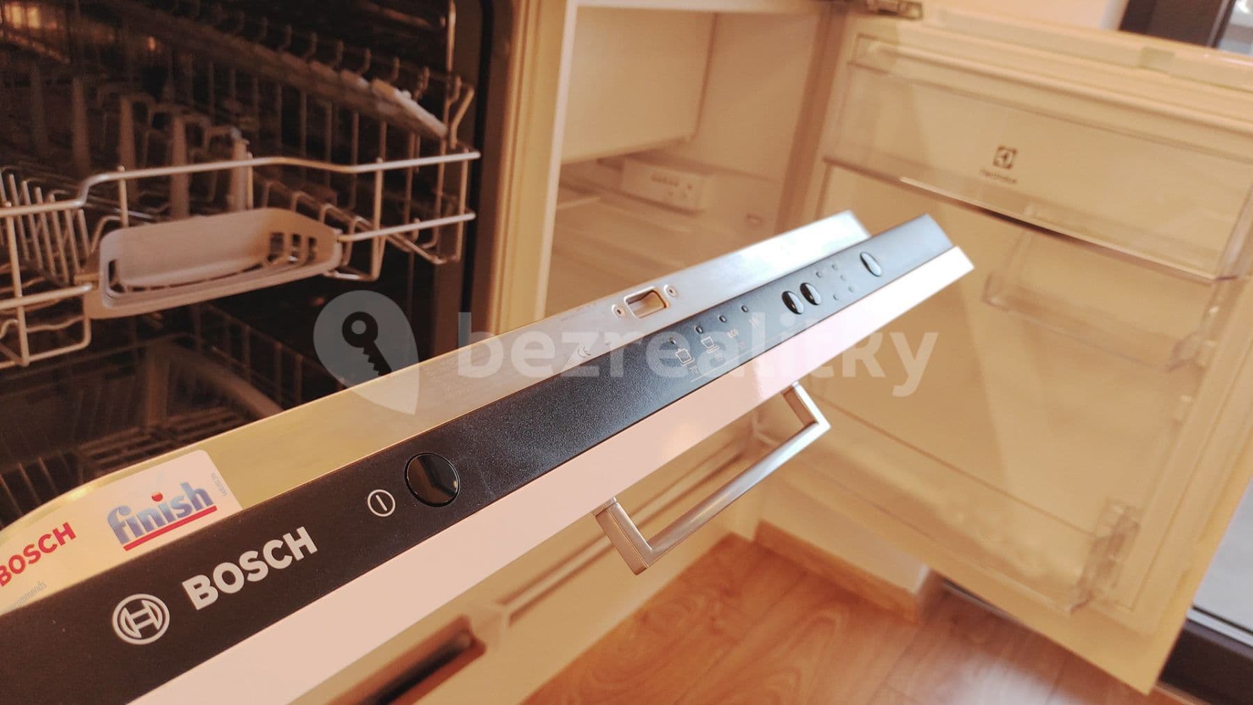 Prenájom bytu 1-izbový 30 m², Bratislavská, Brno, Jihomoravský kraj Prenájom bytu 1-izbový 30 m², Bratislavská, Brno, Jihomoravský kraj