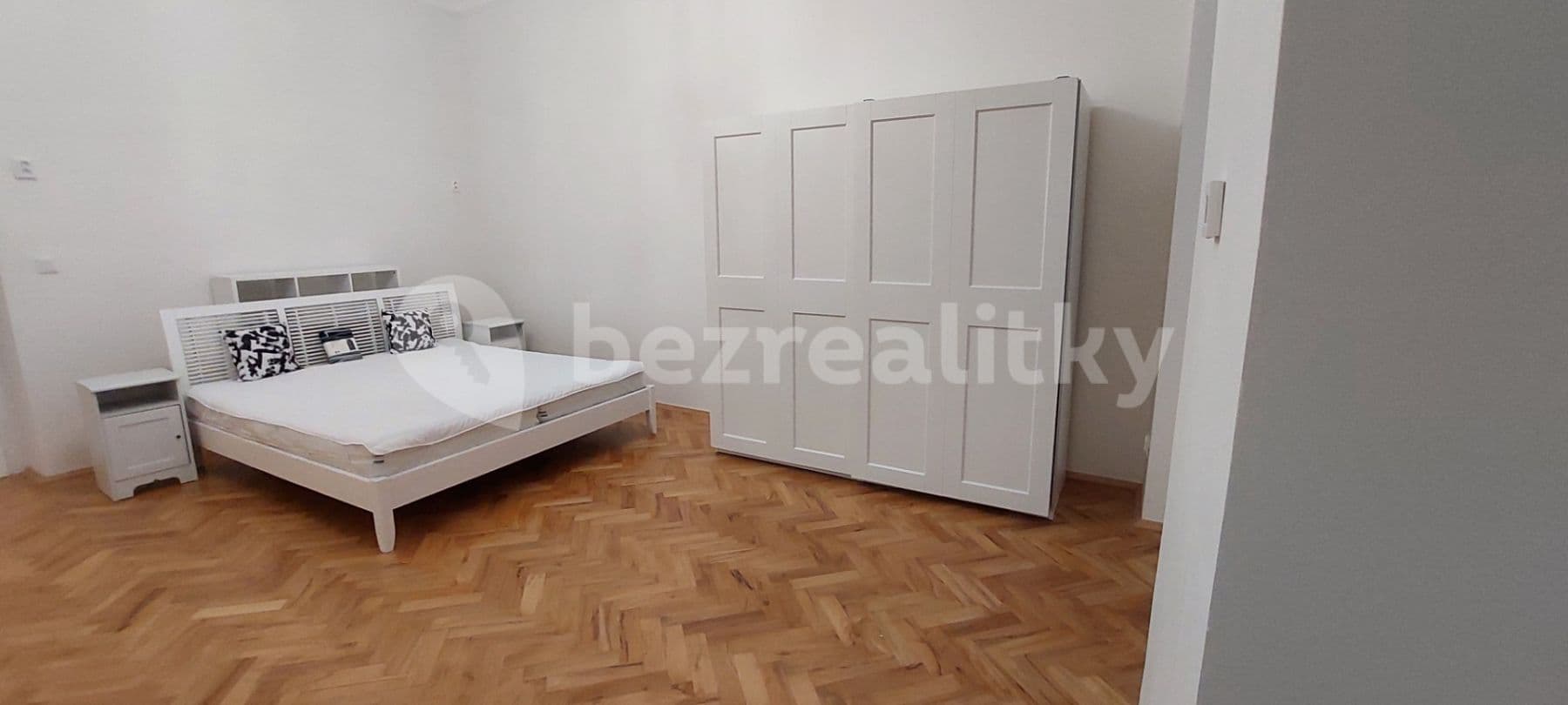 Prenájom bytu 2-izbový 50 m², Krakovská, Praha, Praha Prenájom bytu 2-izbový 50 m², Krakovská, Praha, Praha