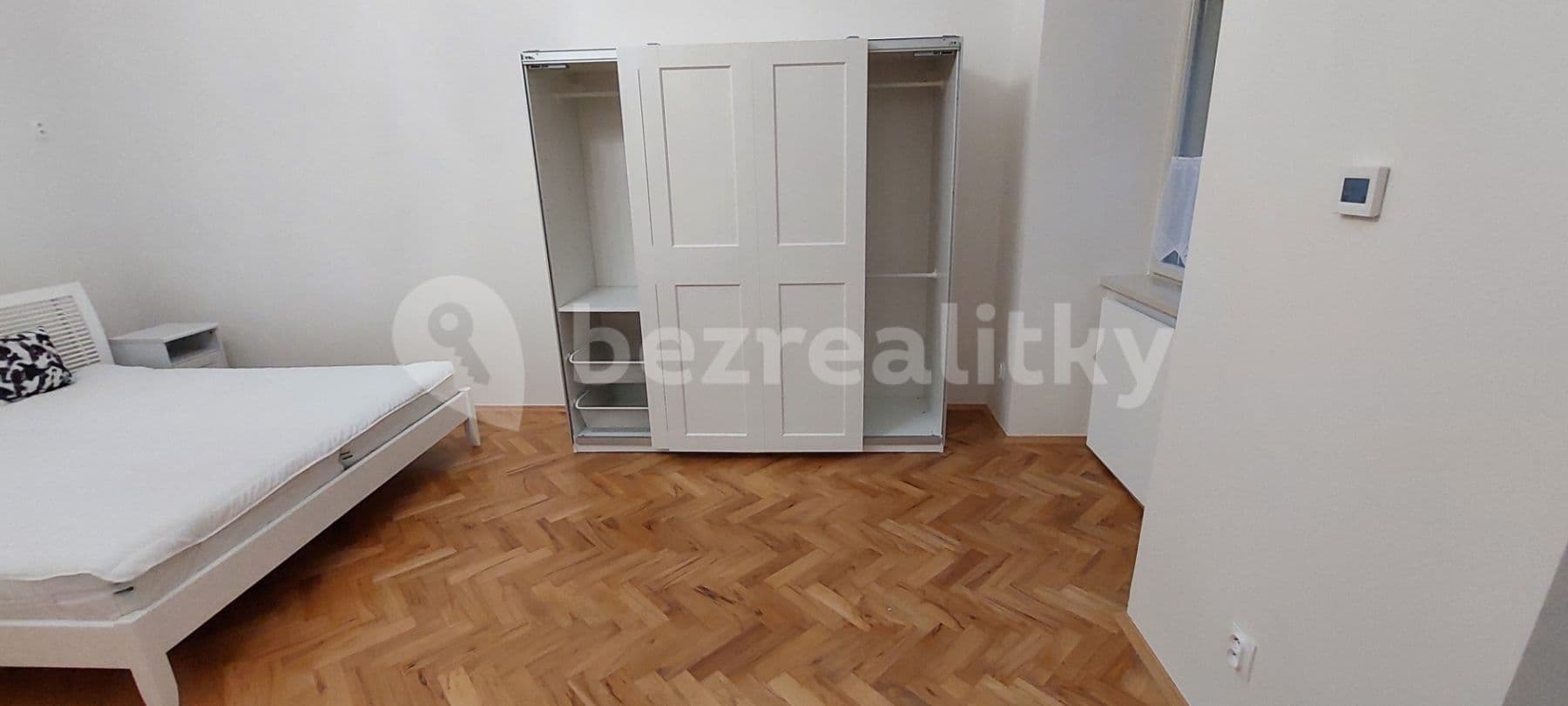 Prenájom bytu 2-izbový 50 m², Krakovská, Praha, Praha Prenájom bytu 2-izbový 50 m², Krakovská, Praha, Praha