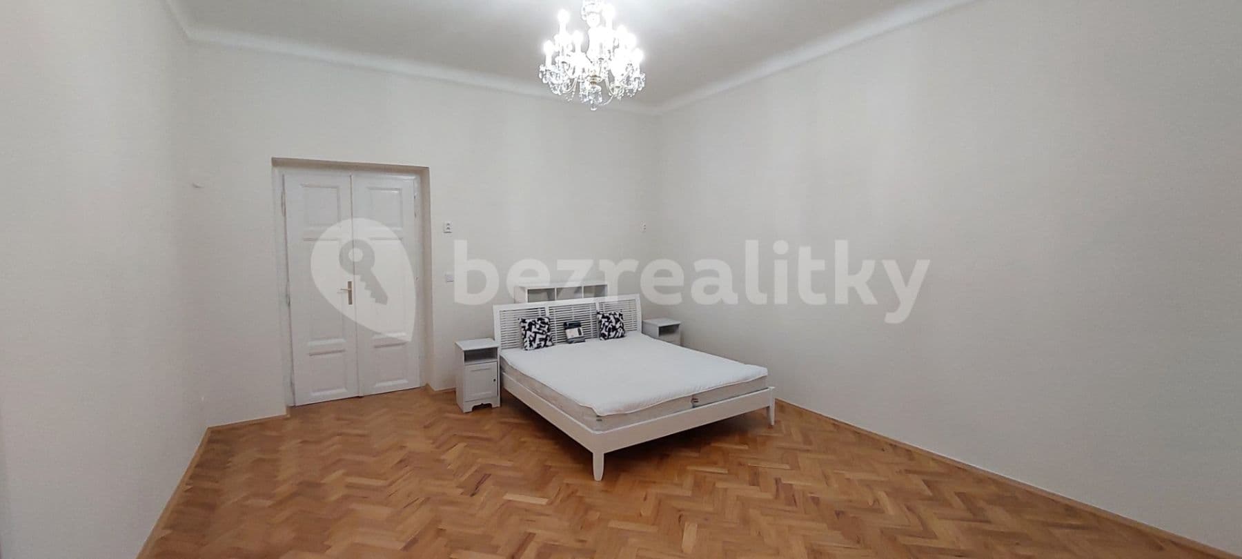 Prenájom bytu 2-izbový 50 m², Krakovská, Praha, Praha Prenájom bytu 2-izbový 50 m², Krakovská, Praha, Praha