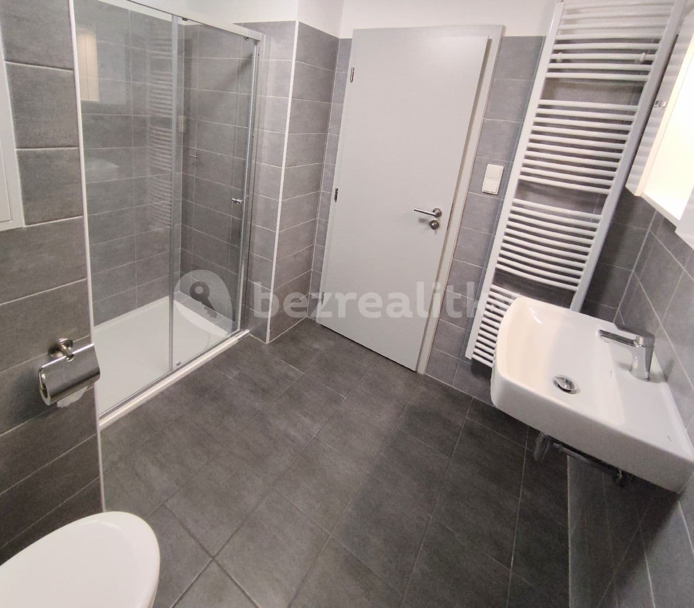 Prenájom bytu 1-izbový 30 m², Edmunda Husserla, Olomouc, Olomoucký kraj Prenájom bytu 1-izbový 30 m², Edmunda Husserla, Olomouc, Olomoucký kraj