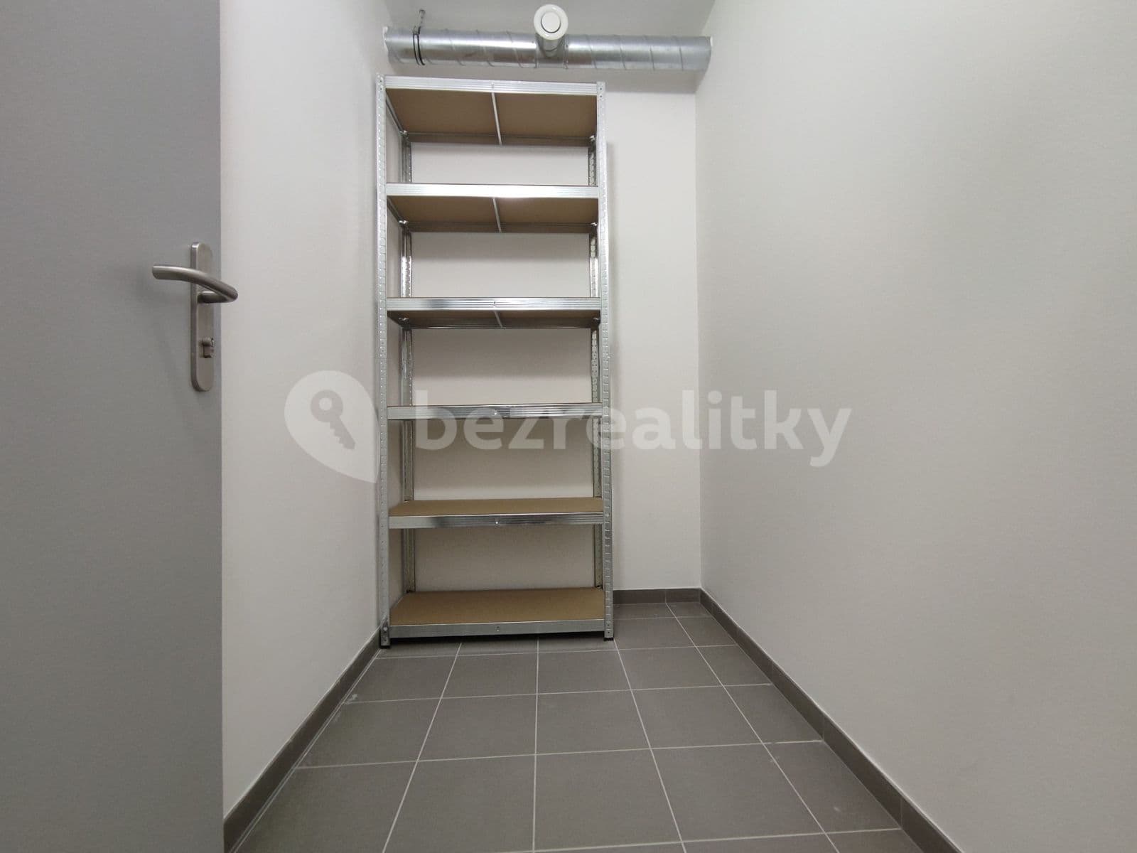 Prenájom bytu 1-izbový 30 m², Edmunda Husserla, Olomouc, Olomoucký kraj Prenájom bytu 1-izbový 30 m², Edmunda Husserla, Olomouc, Olomoucký kraj