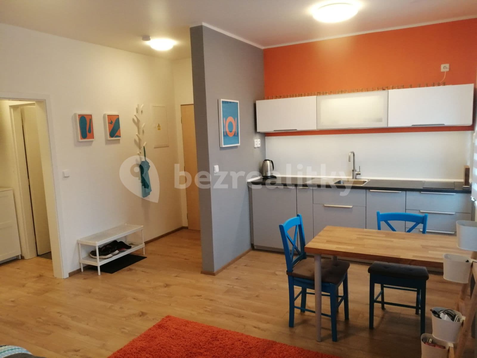 Prenájom bytu 1-izbový 32 m², Lipanská, Říčany, Středočeský kraj Prenájom bytu 1-izbový 32 m², Lipanská, Říčany, Středočeský kraj