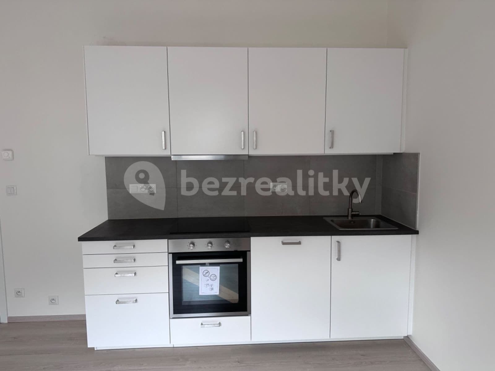 Prenájom bytu 2-izbový 52 m², Prosecká, Praha, Praha Prenájom bytu 2-izbový 52 m², Prosecká, Praha, Praha