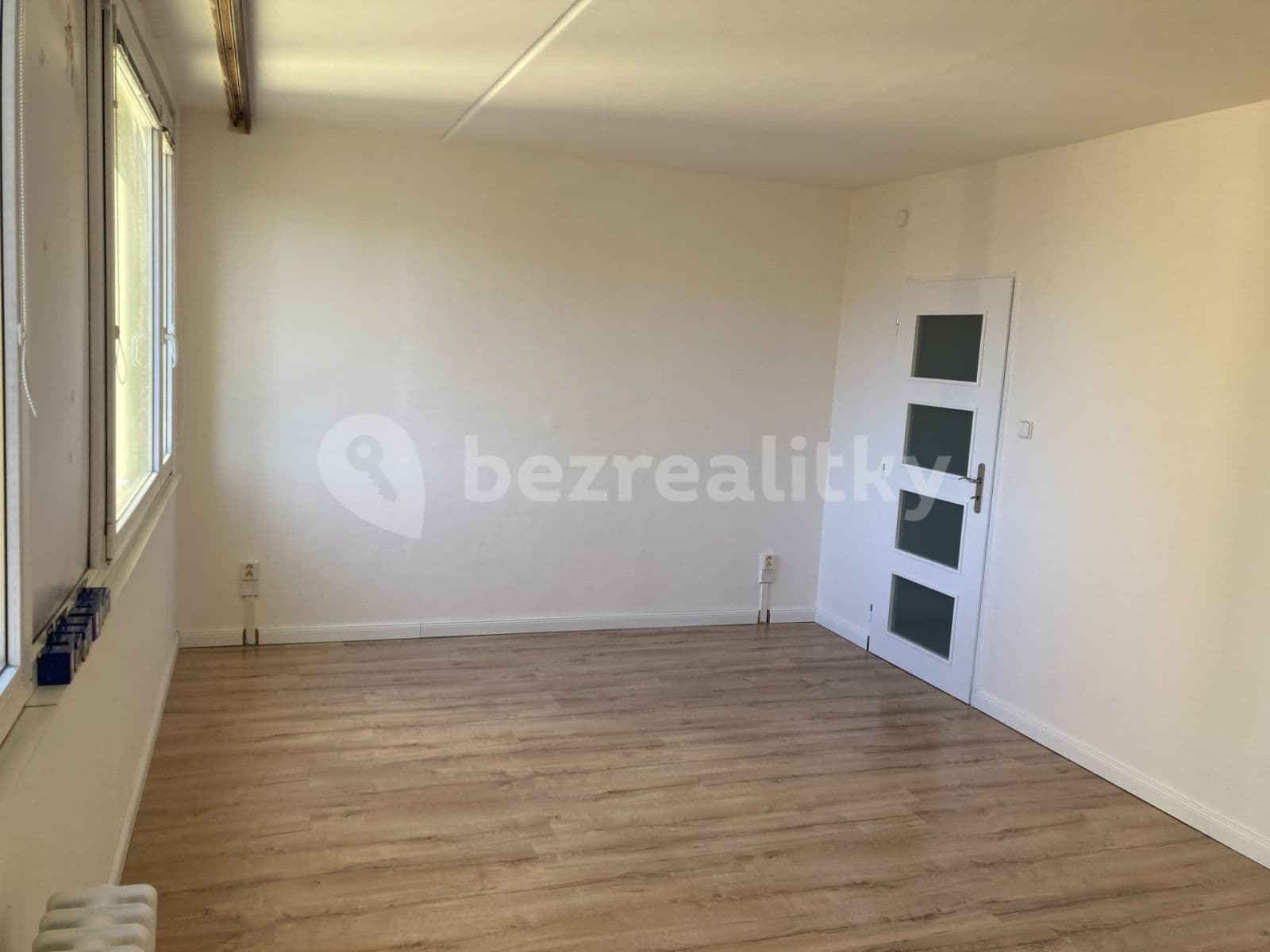 Prenájom bytu 1-izbový 36 m², Ouholická, Praha, Praha Prenájom bytu 1-izbový 36 m², Ouholická, Praha, Praha