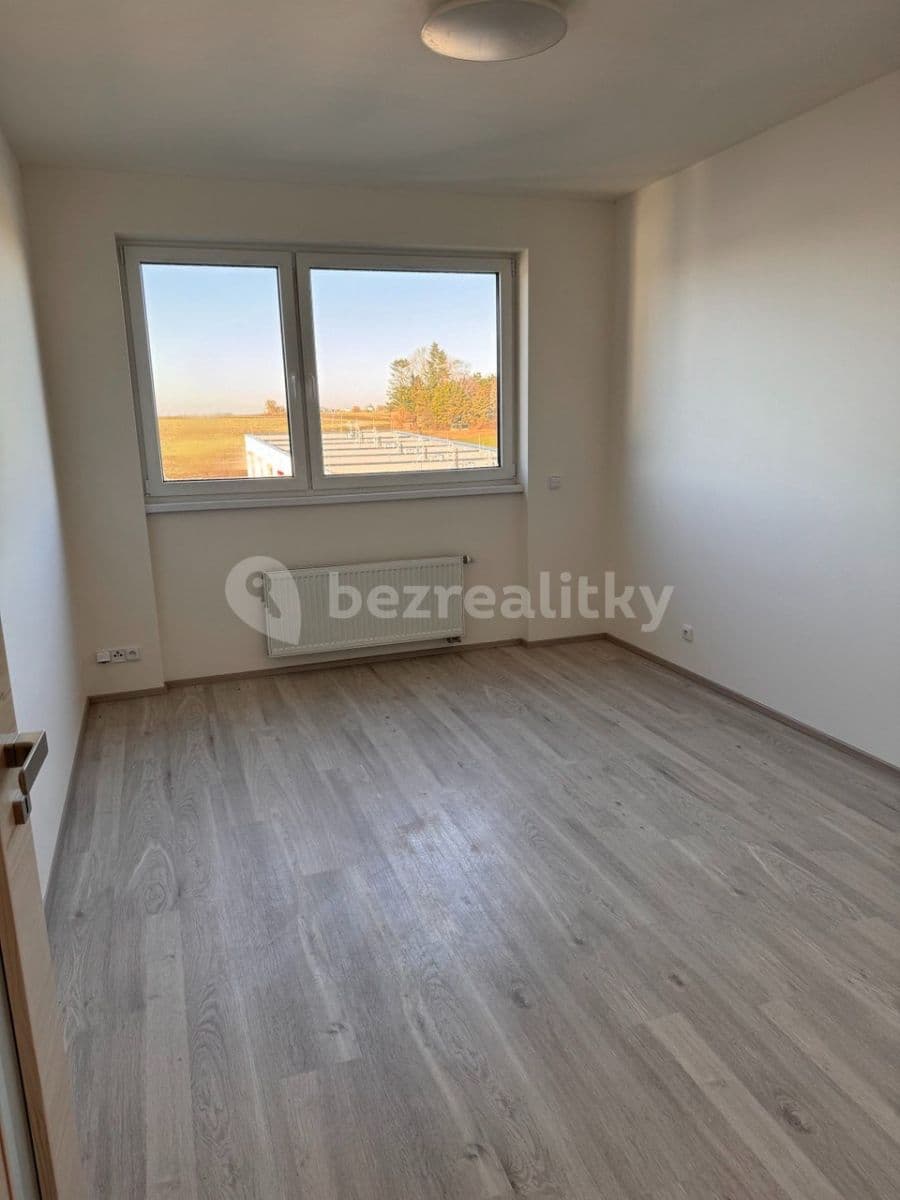 Prenájom bytu 3-izbový 90 m², Oldřichovská, Praha, Praha Prenájom bytu 3-izbový 90 m², Oldřichovská, Praha, Praha