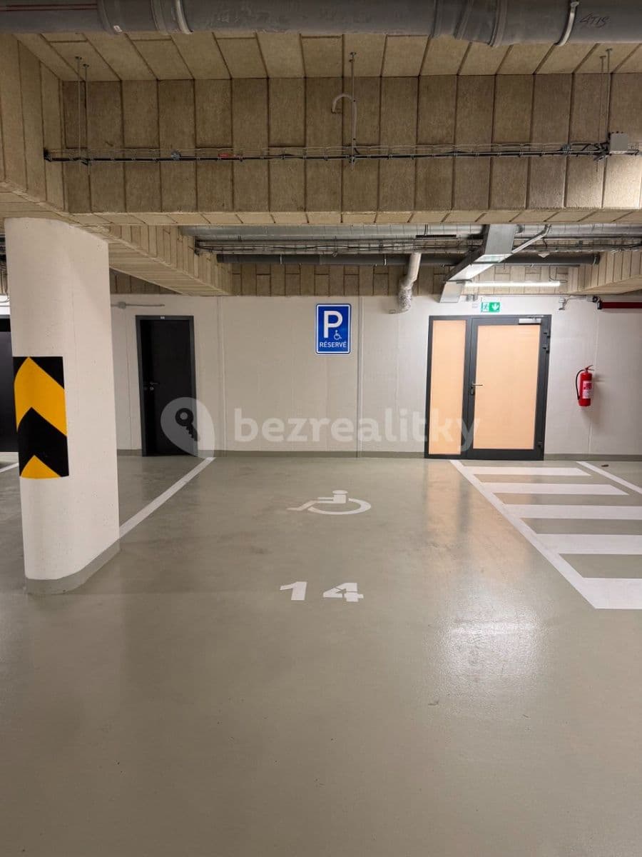 Prenájom bytu 3-izbový 90 m², Oldřichovská, Praha, Praha Prenájom bytu 3-izbový 90 m², Oldřichovská, Praha, Praha