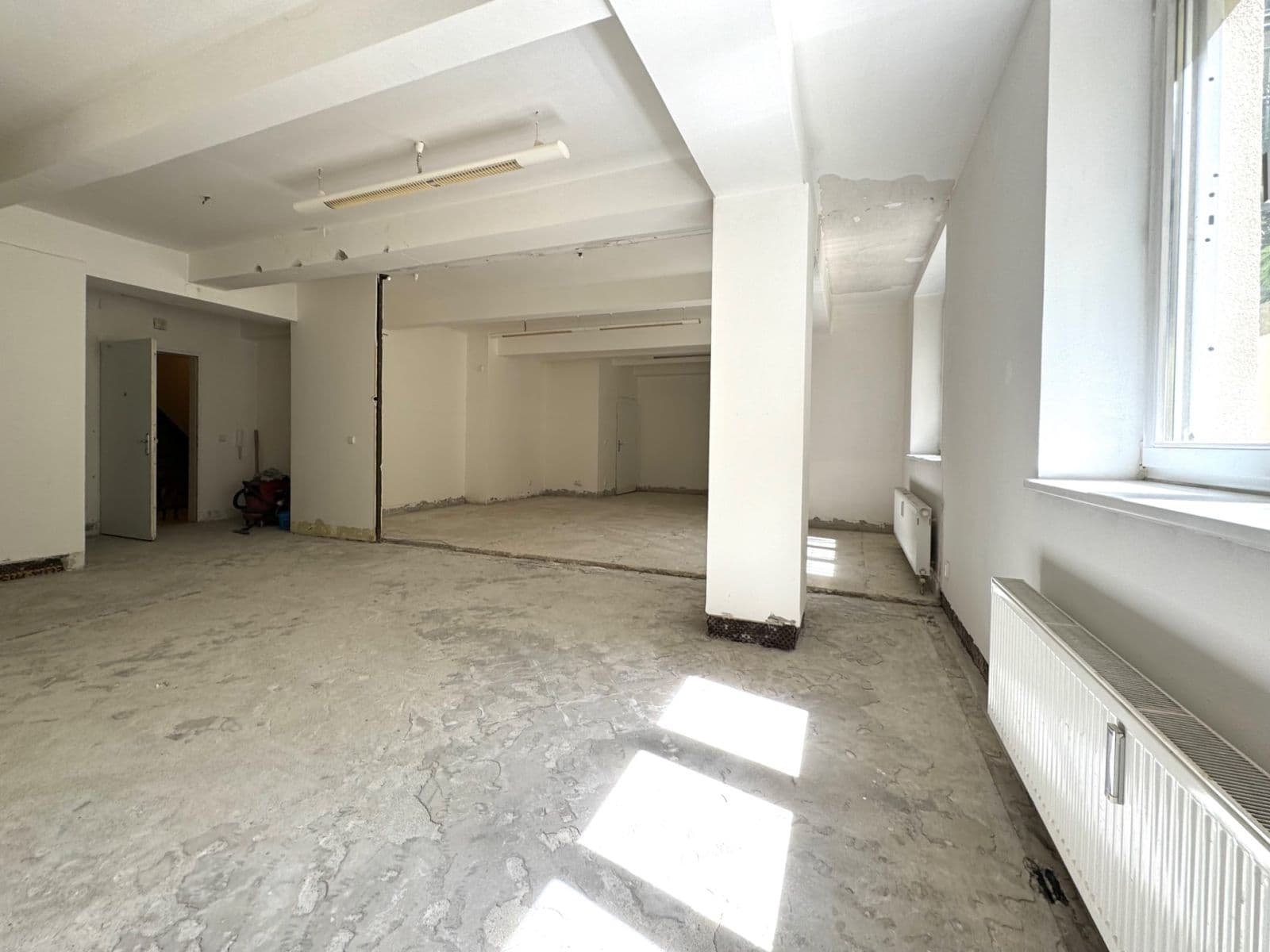 Prenájom kancelárie 64 m², Vlašská, Praha, Praha Prenájom kancelárie 64 m², Vlašská, Praha, Praha