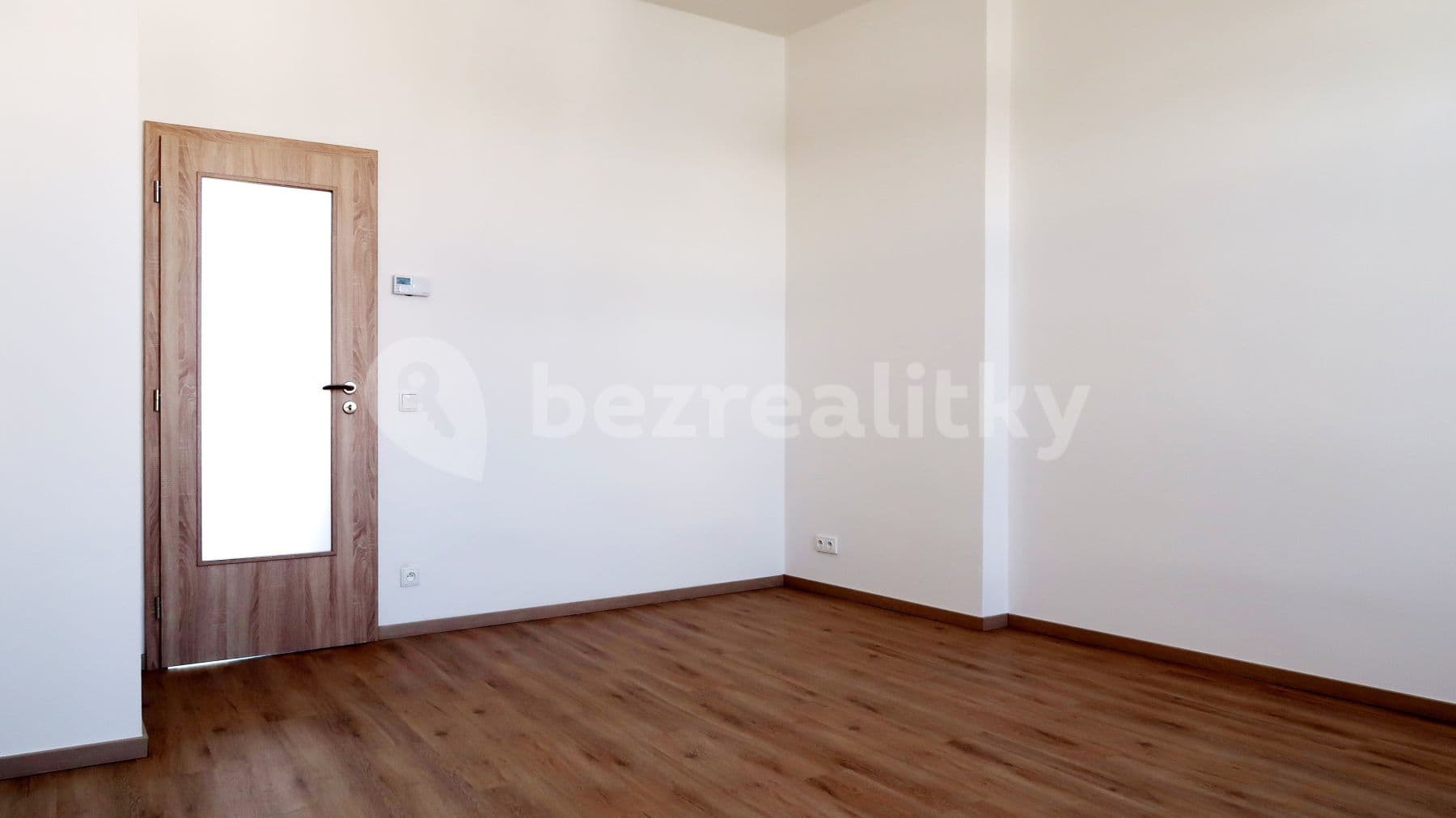 Prenájom bytu 1-izbový 37 m², Novobranská, Brno, Jihomoravský kraj Prenájom bytu 1-izbový 37 m², Novobranská, Brno, Jihomoravský kraj