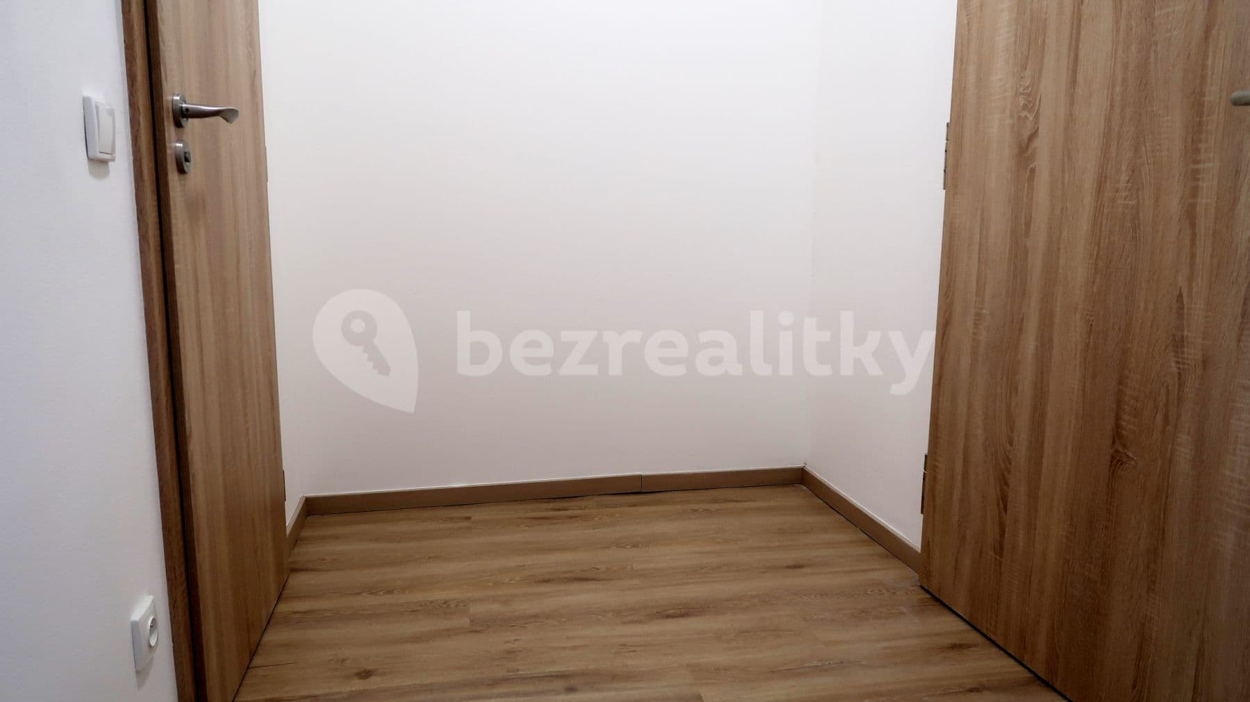 Prenájom bytu 1-izbový 37 m², Novobranská, Brno, Jihomoravský kraj Prenájom bytu 1-izbový 37 m², Novobranská, Brno, Jihomoravský kraj