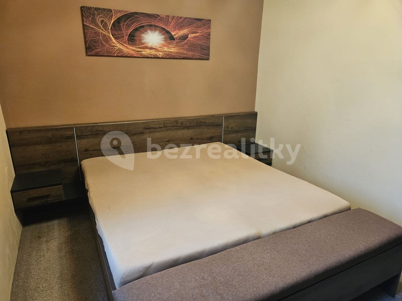 Prenájom bytu 4-izbový 88 m², Osadní, Praha, Praha Prenájom bytu 4-izbový 88 m², Osadní, Praha, Praha
