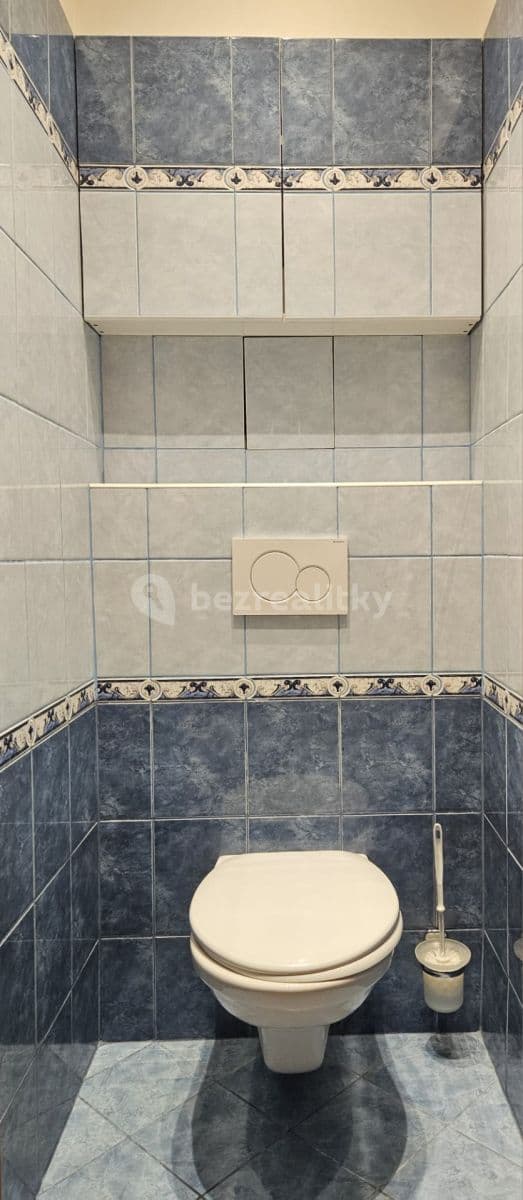 Prenájom bytu 4-izbový 88 m², Osadní, Praha, Praha Prenájom bytu 4-izbový 88 m², Osadní, Praha, Praha