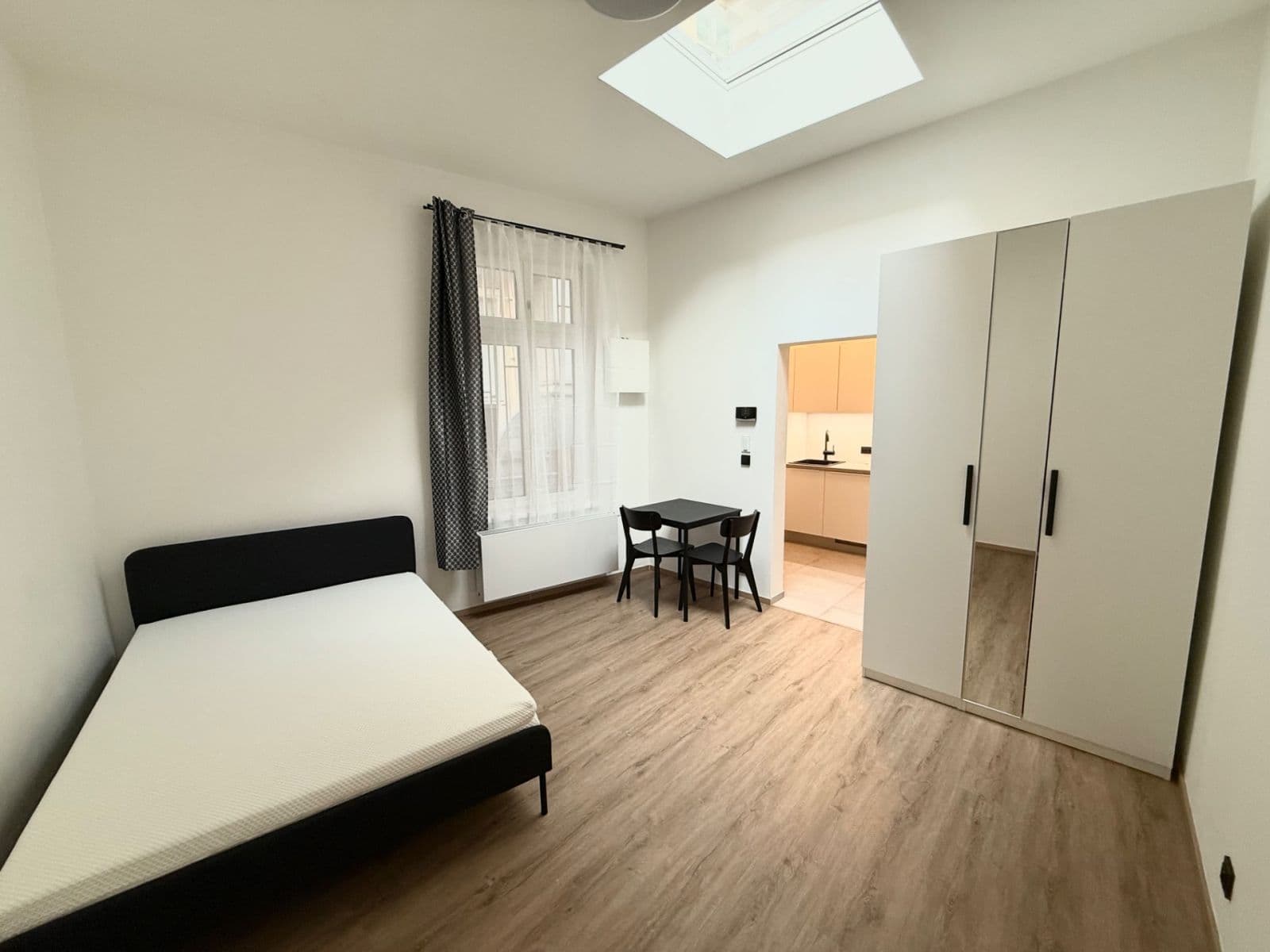Prenájom bytu 1-izbový 26 m², Ostrovní, Praha, Praha Prenájom bytu 1-izbový 26 m², Ostrovní, Praha, Praha