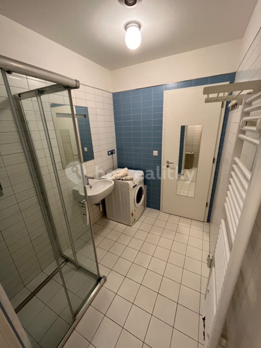 Prenájom bytu 2-izbový 40 m², Bořivojova, Praha, Praha Prenájom bytu 2-izbový 40 m², Bořivojova, Praha, Praha