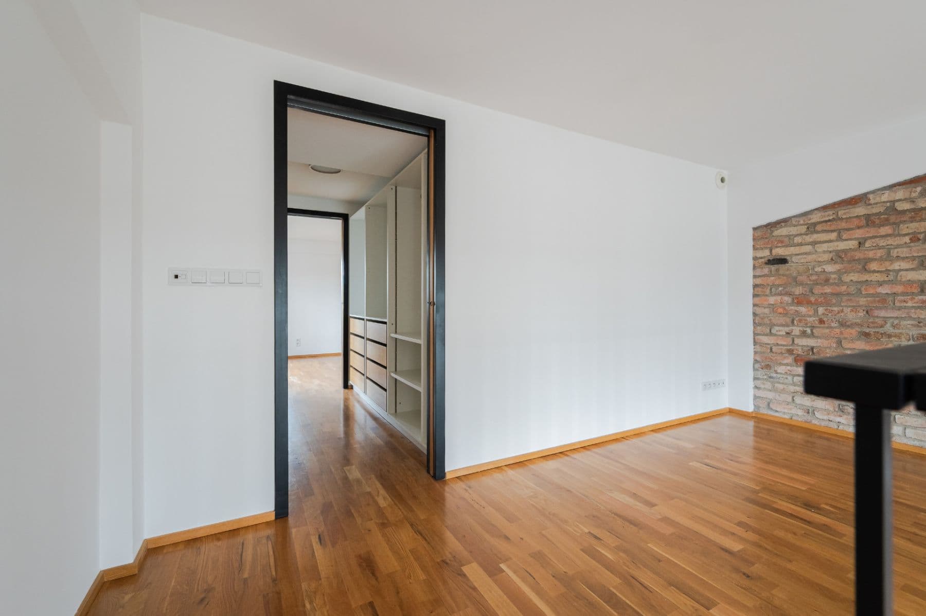 Prenájom bytu 3-izbový 94 m², Ambrožova, Praha, Praha Prenájom bytu 3-izbový 94 m², Ambrožova, Praha, Praha