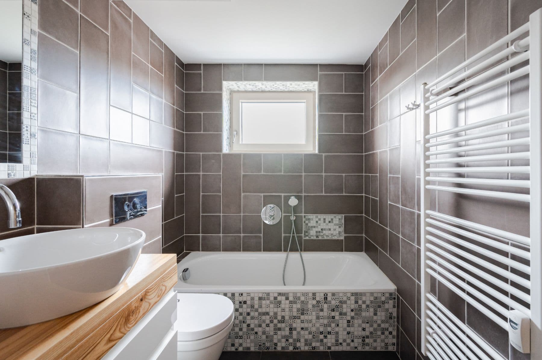 Prenájom bytu 3-izbový 94 m², Ambrožova, Praha, Praha Prenájom bytu 3-izbový 94 m², Ambrožova, Praha, Praha