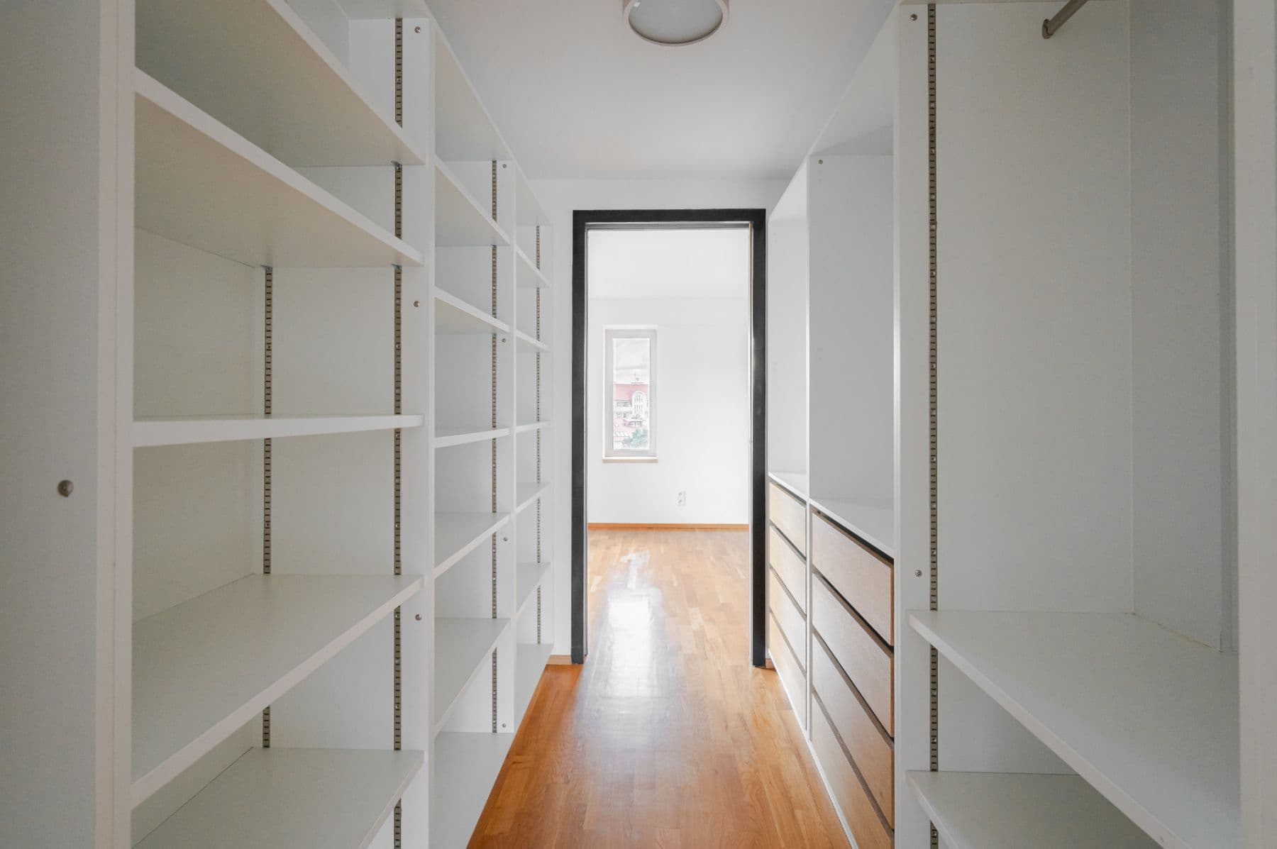 Prenájom bytu 3-izbový 94 m², Ambrožova, Praha, Praha Prenájom bytu 3-izbový 94 m², Ambrožova, Praha, Praha
