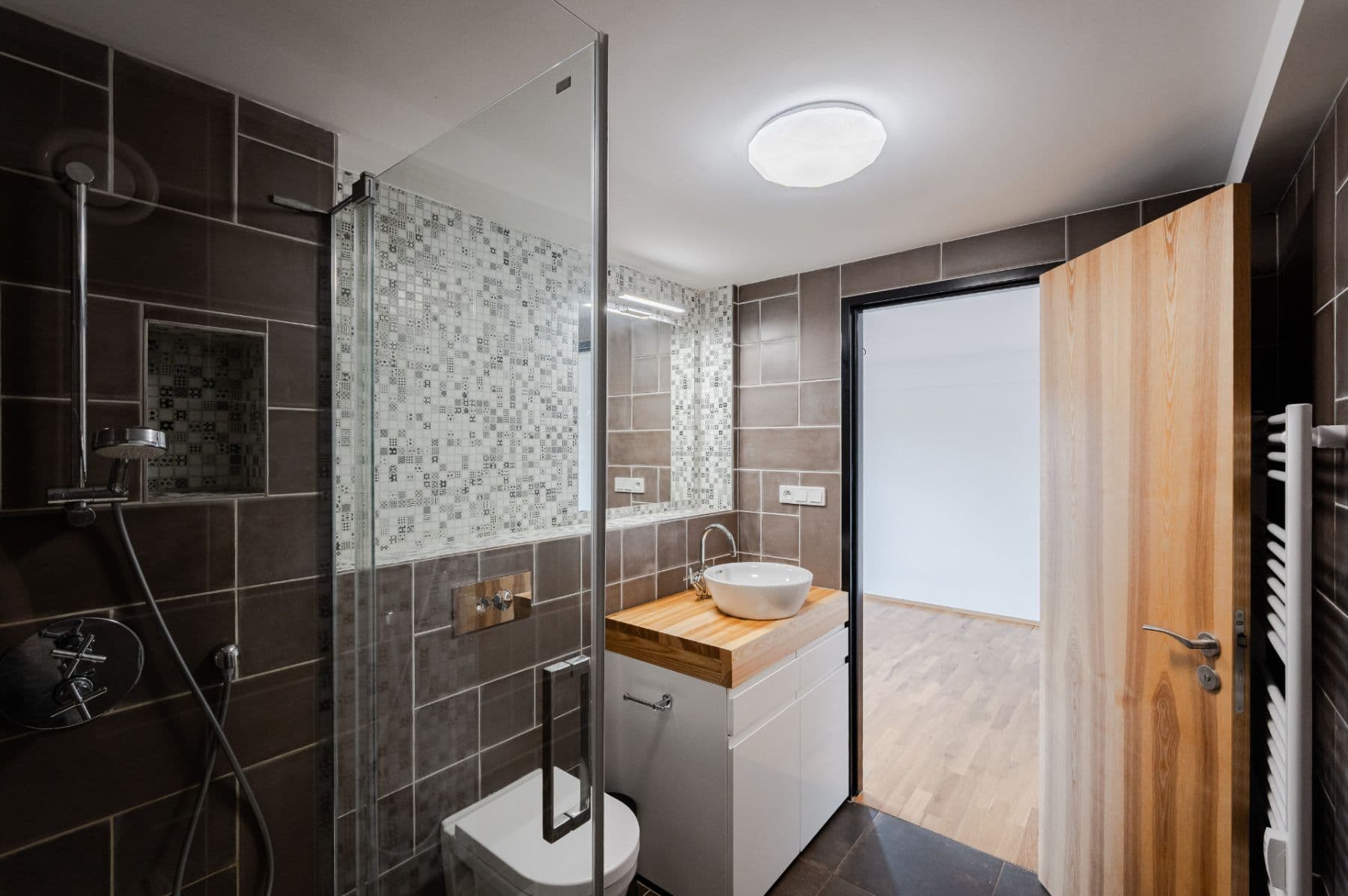 Prenájom bytu 3-izbový 94 m², Ambrožova, Praha, Praha Prenájom bytu 3-izbový 94 m², Ambrožova, Praha, Praha