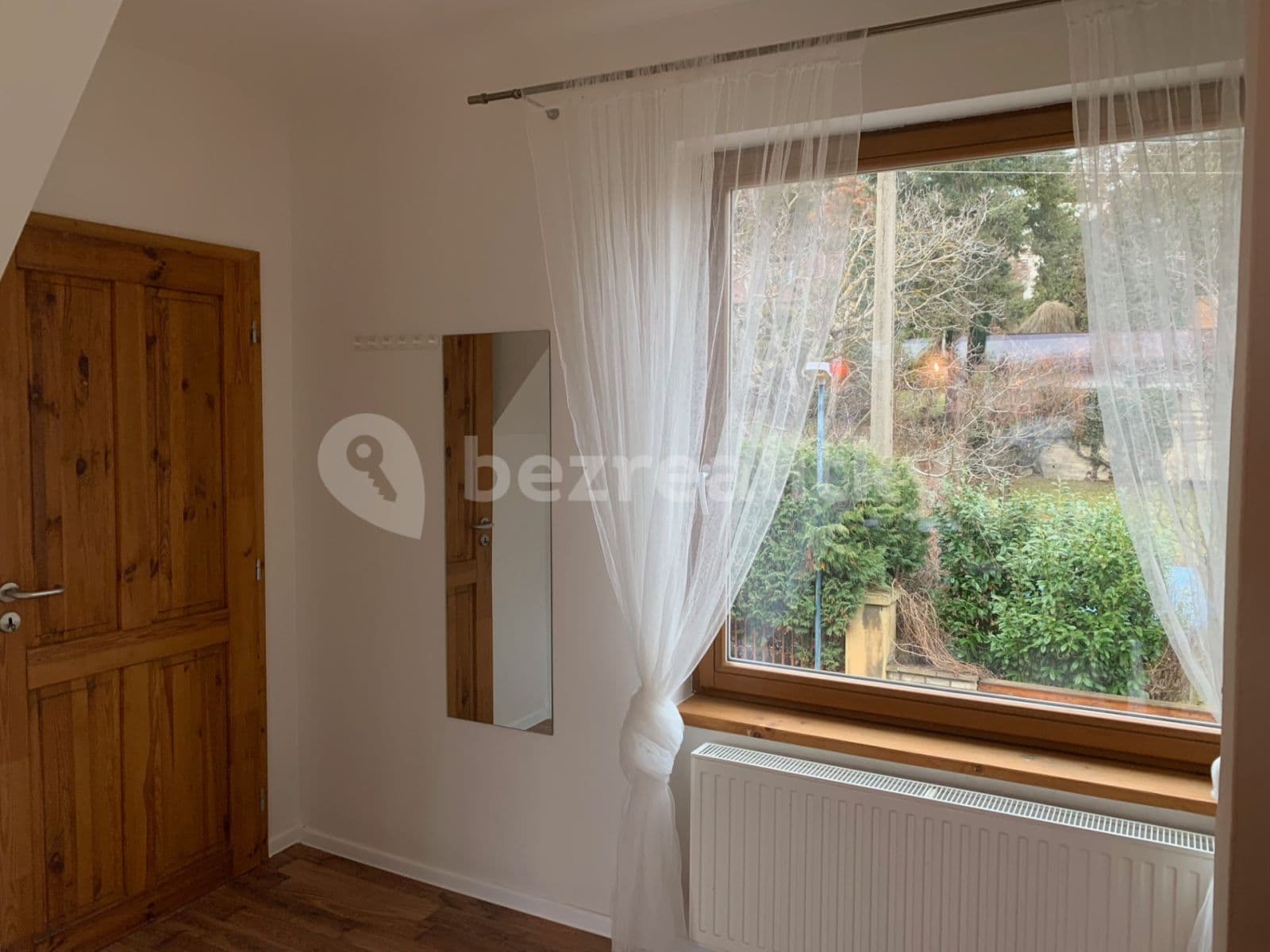 Prenájom bytu 4-izbový 75 m², Poštovní, Černošice, Středočeský kraj Prenájom bytu 4-izbový 75 m², Poštovní, Černošice, Středočeský kraj