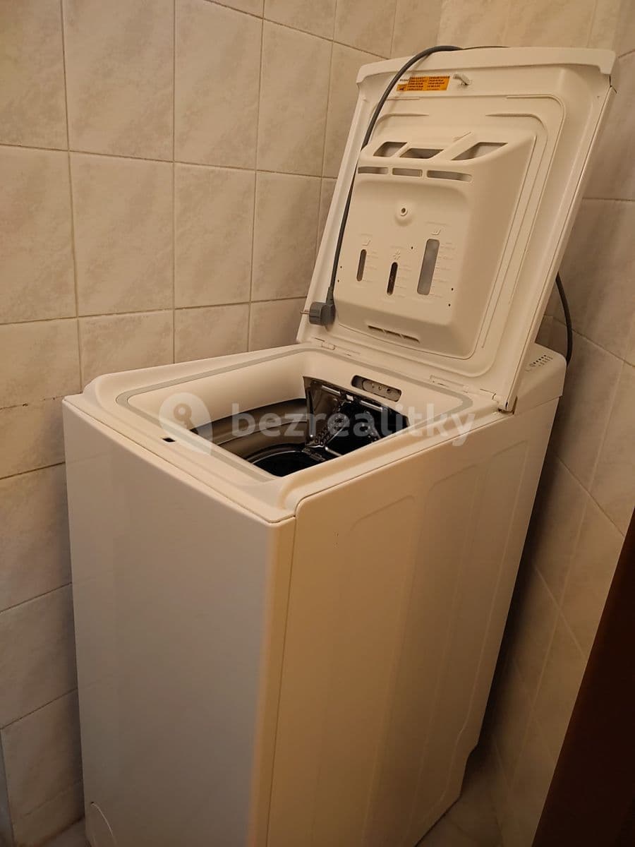 Prenájom bytu 1-izbový 23 m², Orelská, Praha, Praha Prenájom bytu 1-izbový 23 m², Orelská, Praha, Praha