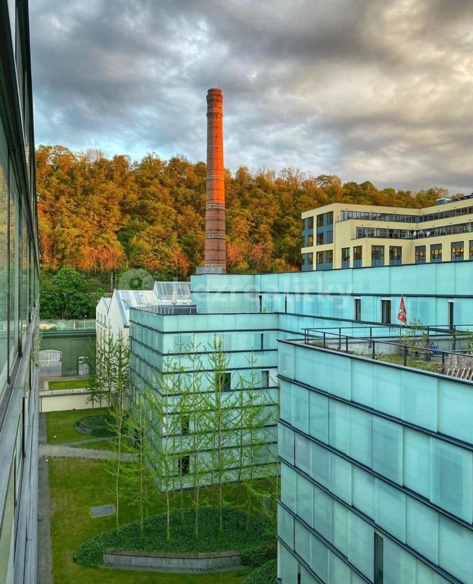 Prenájom bytu 50 m², Šaldova, Praha, Praha Prenájom bytu 50 m², Šaldova, Praha, Praha