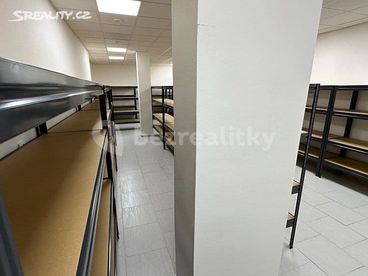 Prenájom nebytového priestoru 77 m², Horní náměstí, Divišov, Středočeský kraj Prenájom nebytového priestoru 77 m², Horní náměstí, Divišov, Středočeský kraj