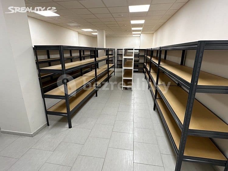 Prenájom nebytového priestoru 77 m², Horní náměstí, Divišov, Středočeský kraj Prenájom nebytového priestoru 77 m², Horní náměstí, Divišov, Středočeský kraj