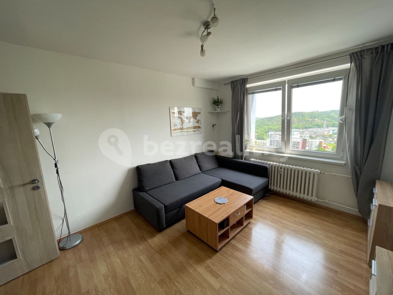Prenájom bytu 2-izbový 40 m², Štúrova, Praha, Praha Prenájom bytu 2-izbový 40 m², Štúrova, Praha, Praha
