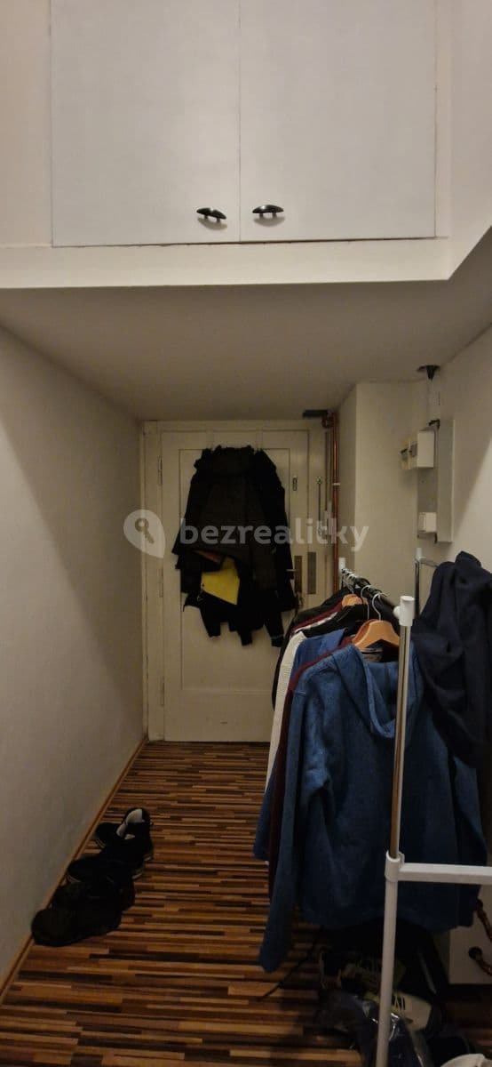 Prenájom bytu 1-izbový 41 m², Biskupcova, Praha, Praha Prenájom bytu 1-izbový 41 m², Biskupcova, Praha, Praha