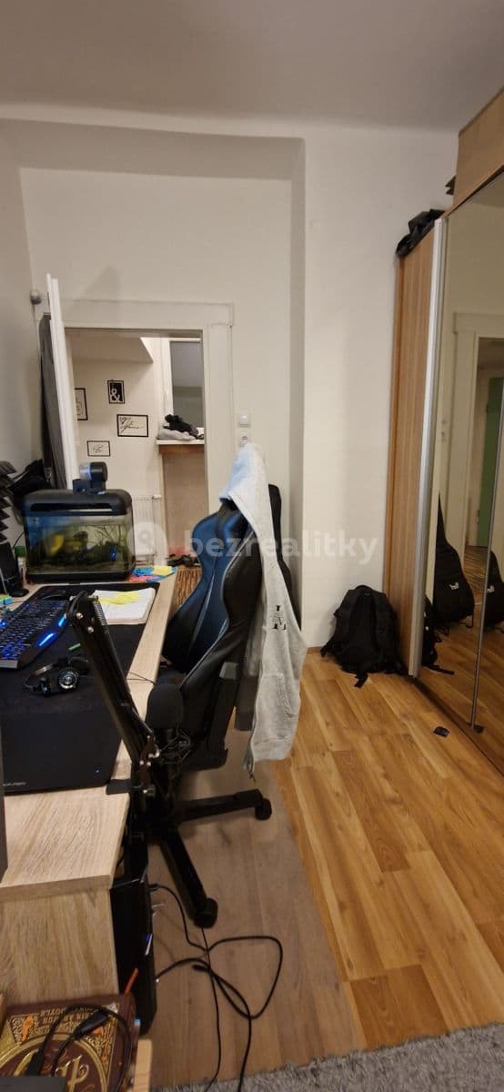 Prenájom bytu 1-izbový 41 m², Biskupcova, Praha, Praha Prenájom bytu 1-izbový 41 m², Biskupcova, Praha, Praha