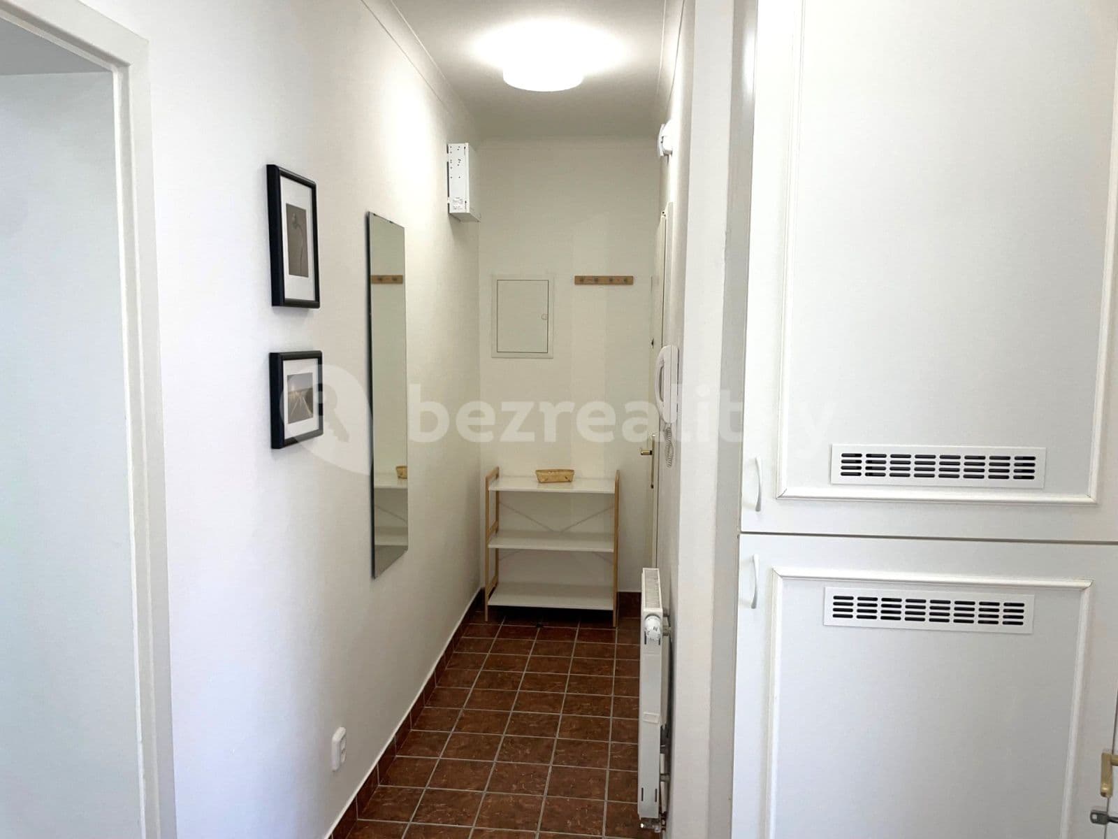 Prenájom bytu 3-izbový 57 m², Havlovská, Praha, Praha Prenájom bytu 3-izbový 57 m², Havlovská, Praha, Praha