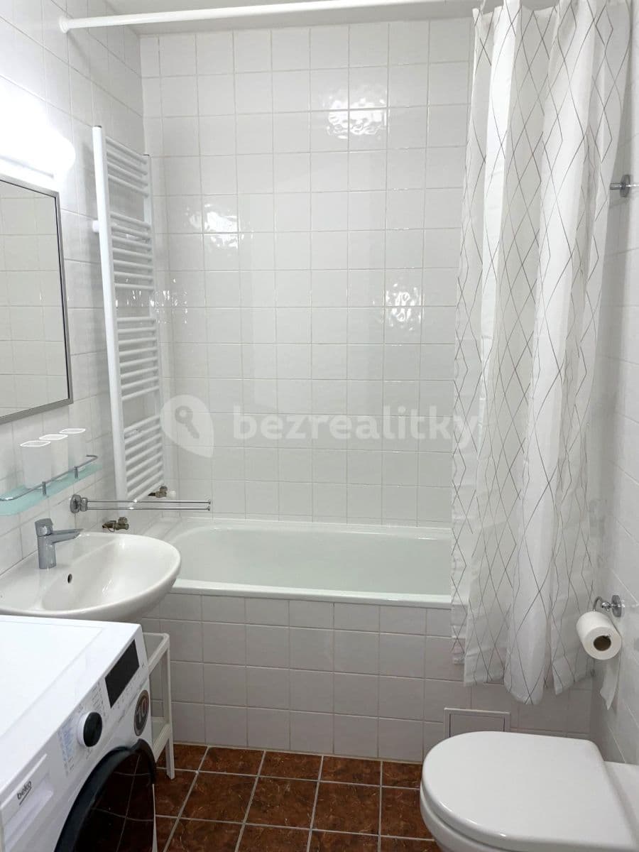 Prenájom bytu 3-izbový 57 m², Havlovská, Praha, Praha Prenájom bytu 3-izbový 57 m², Havlovská, Praha, Praha